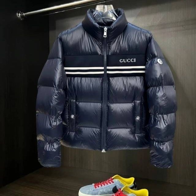 Gucci men's warm down jacket with stand up collar and thick duck down jacket shipped