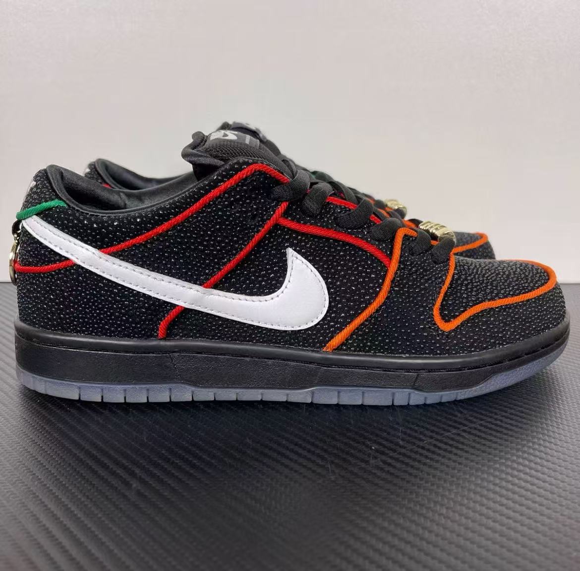 Bronx Skate x Nike SB Dunk Low
