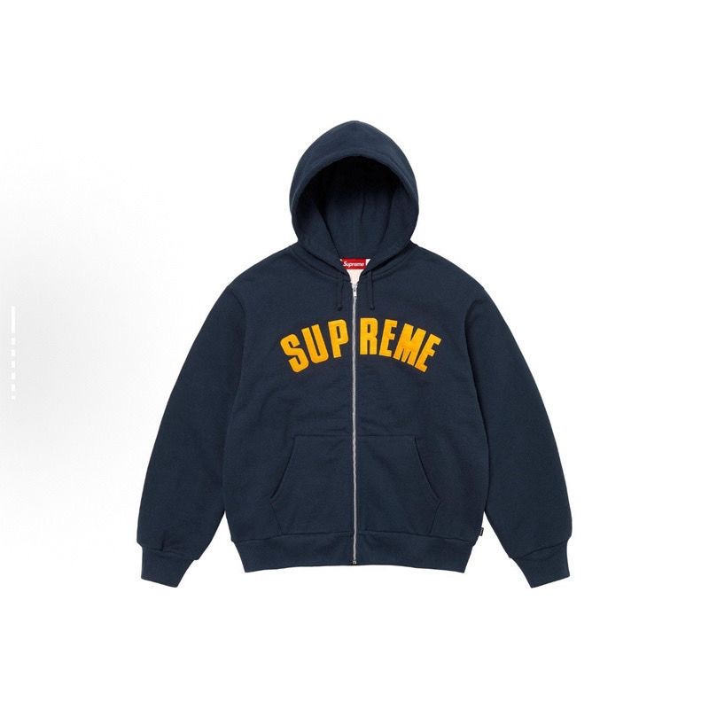 SupFW24 chest logo print and plush comfortable hooded American sweatshirt