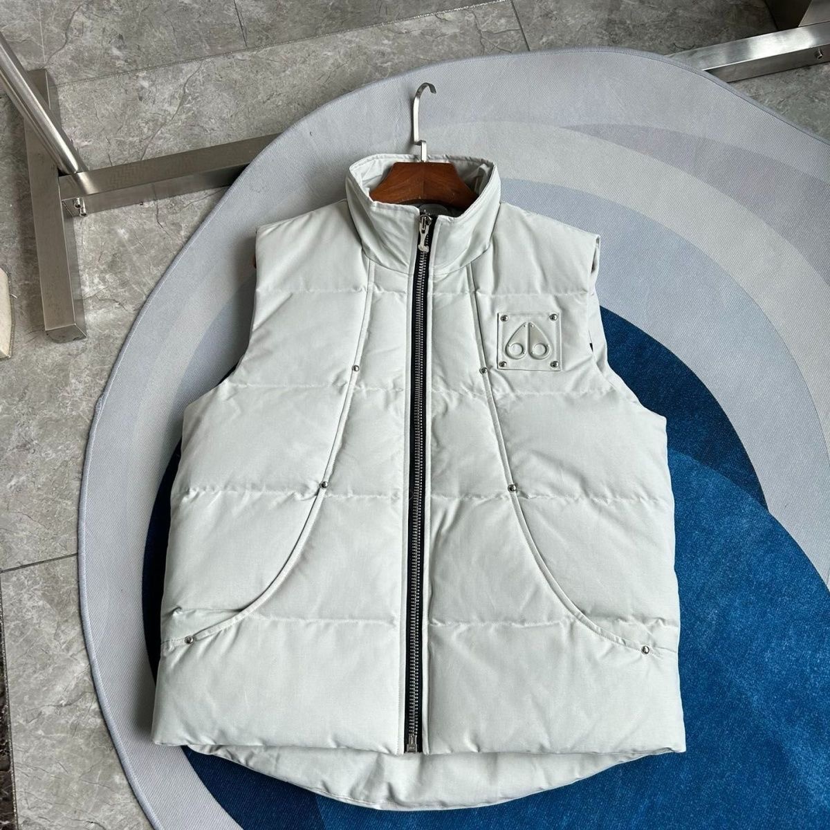 Moose Knuckles Scissors Vest Outdoor Sports Down Jacket Same Style Sleeveless