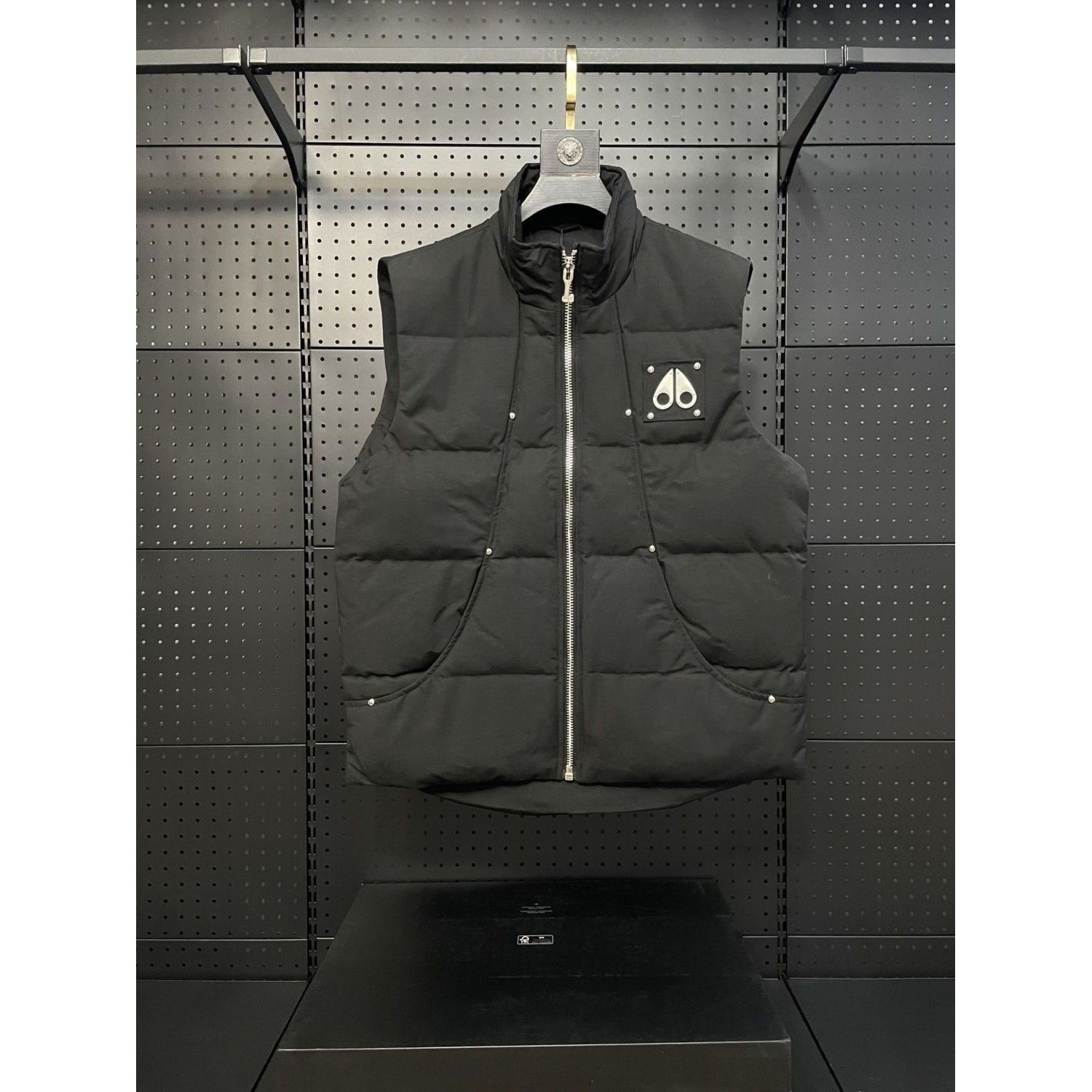 Moose Knuckles Scissors Vest Outdoor Sports Down Jacket Same Style Sleeveless