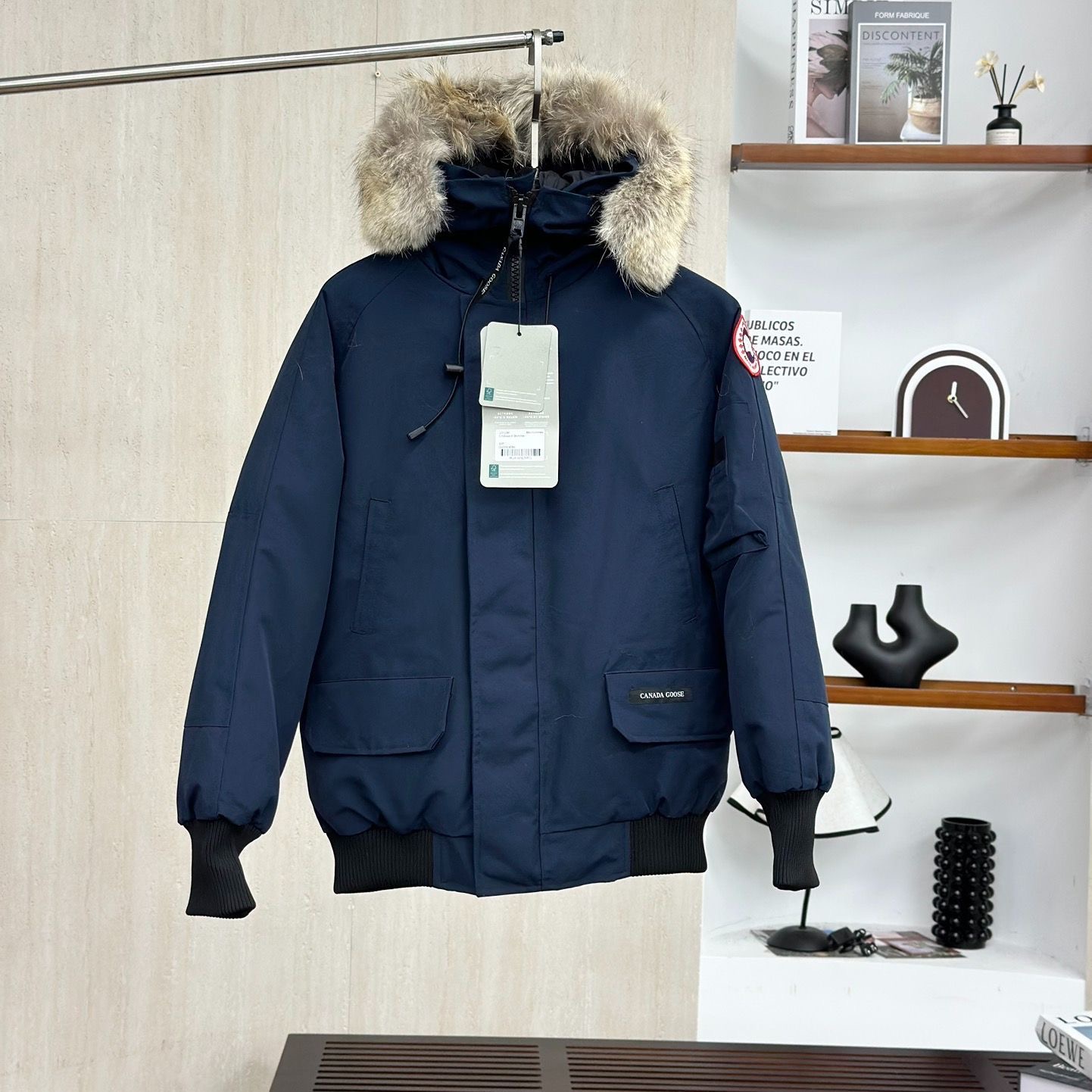 Canada Goose Explosive 01 Pilot Couple Goose Jacket Explosive Wind resistant, Waterproof, Warm and Versatile Down Jacket