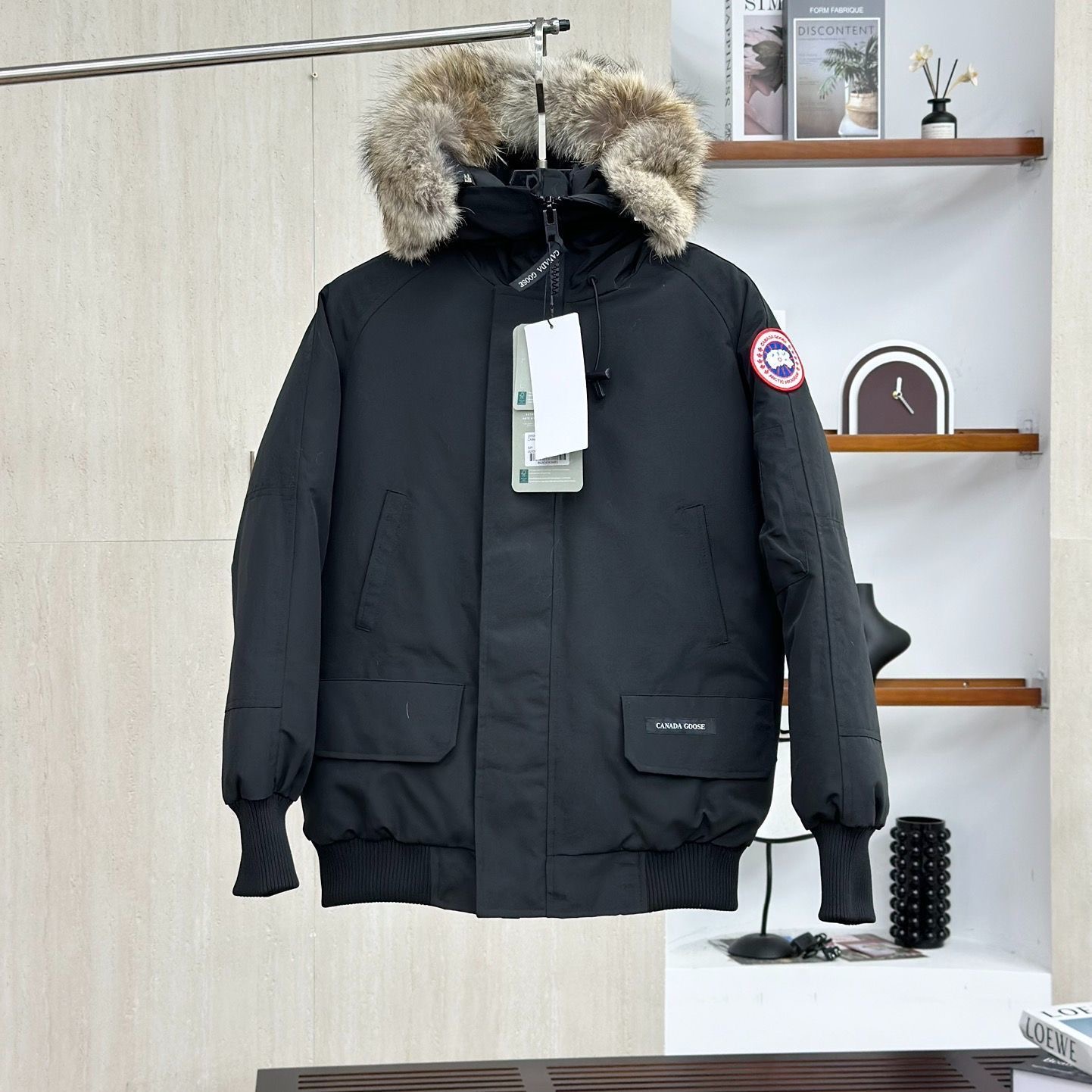 Canada Goose Explosive 01 Pilot Couple Goose Jacket Explosive Wind resistant, Waterproof, Warm and Versatile Down Jacket