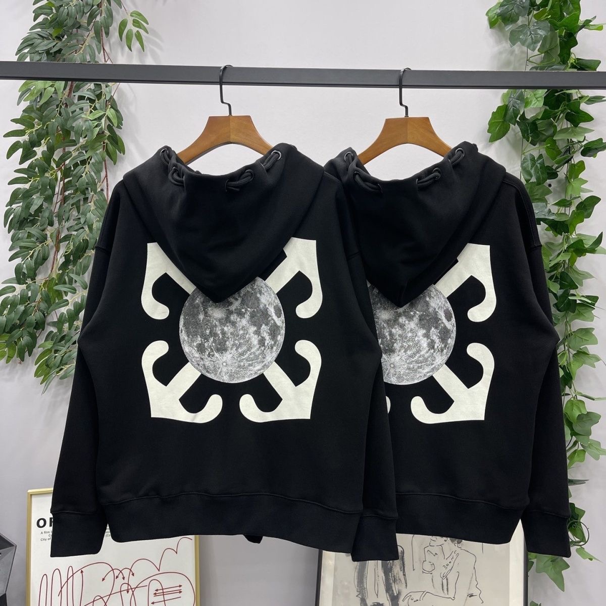 1:1 Version Back Moon Arrow Hoodie Black
