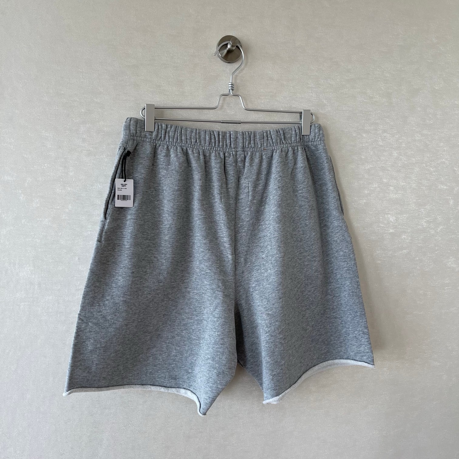 8 Letter printed simple short