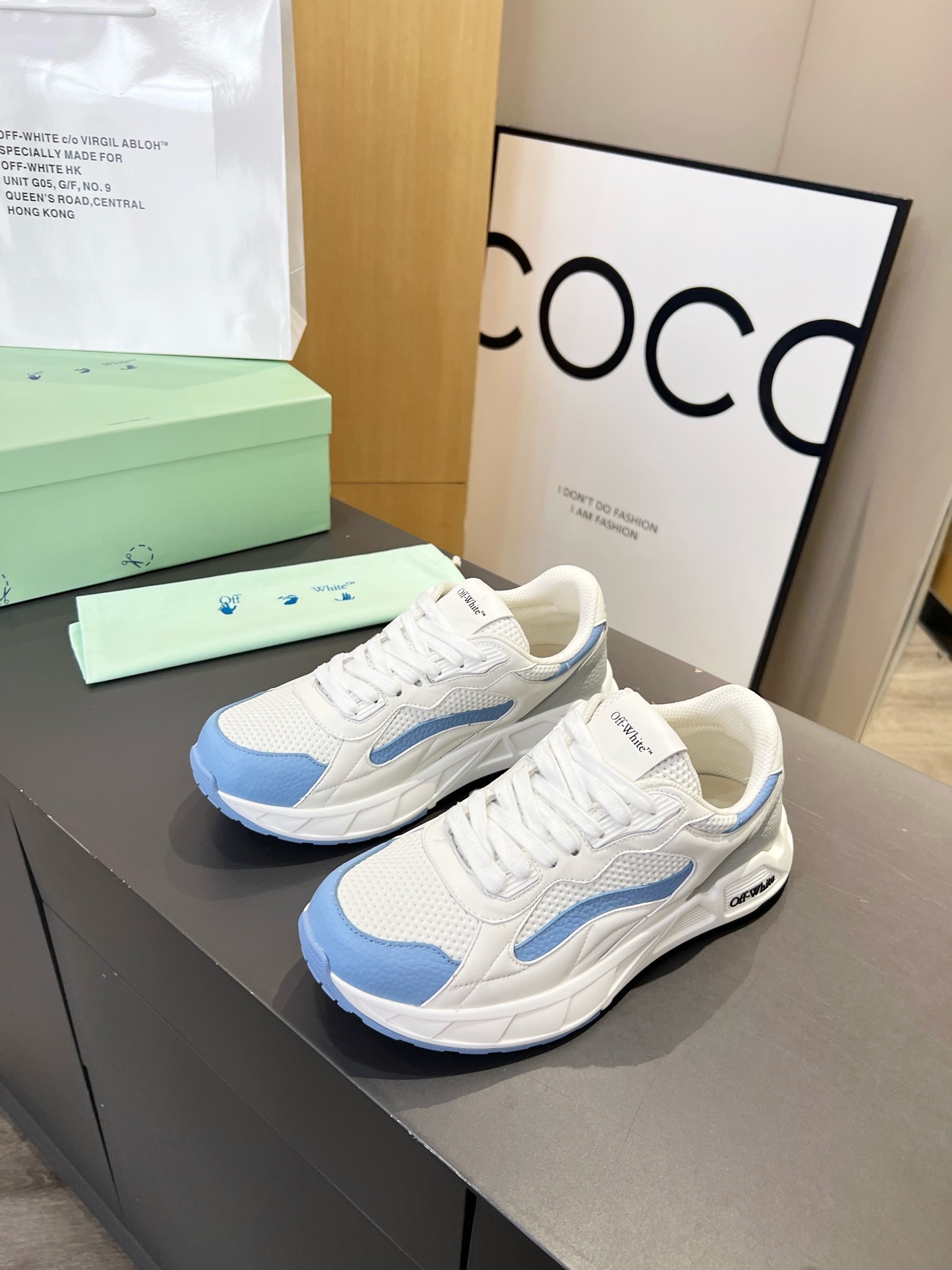 ow sports shoes