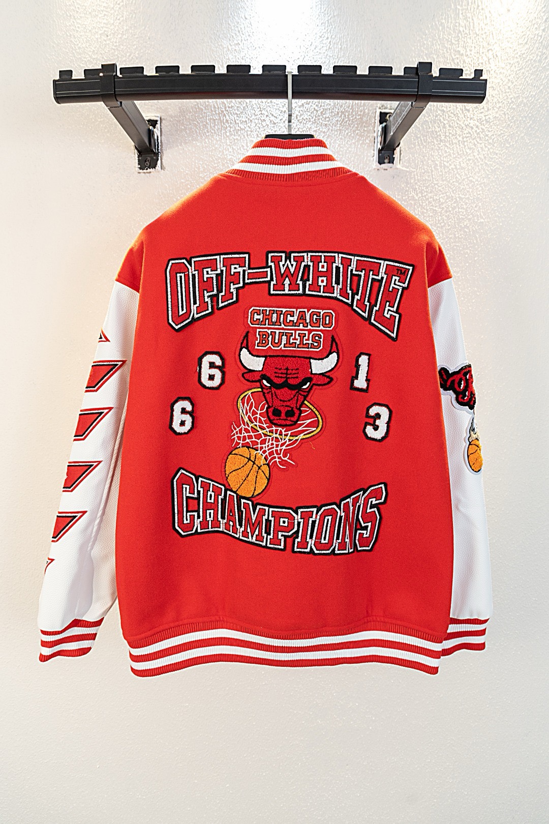 1:1 Red color jacket