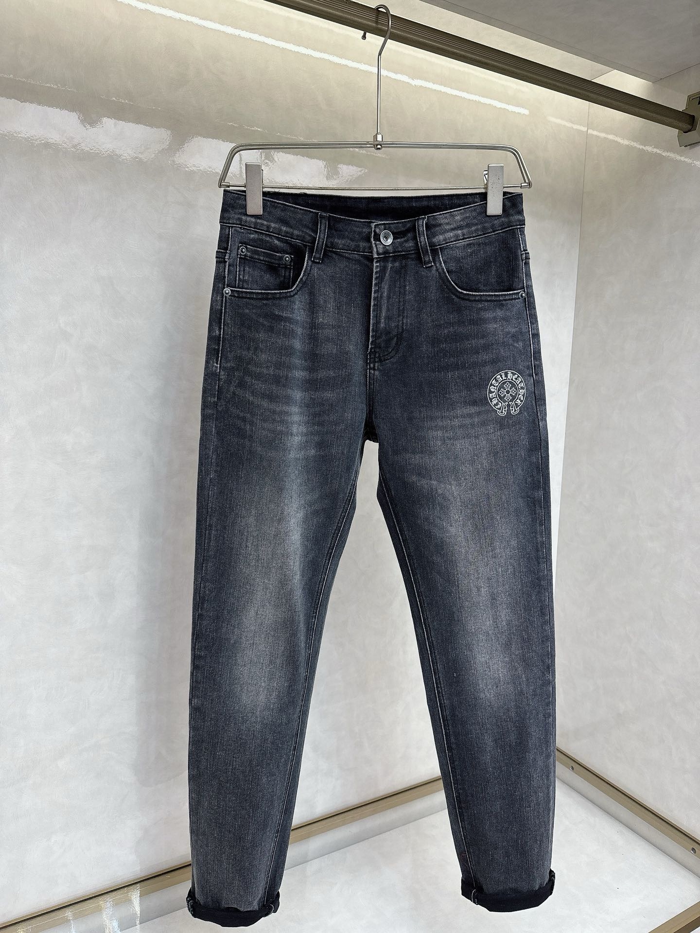 1:1 smoky color jeans