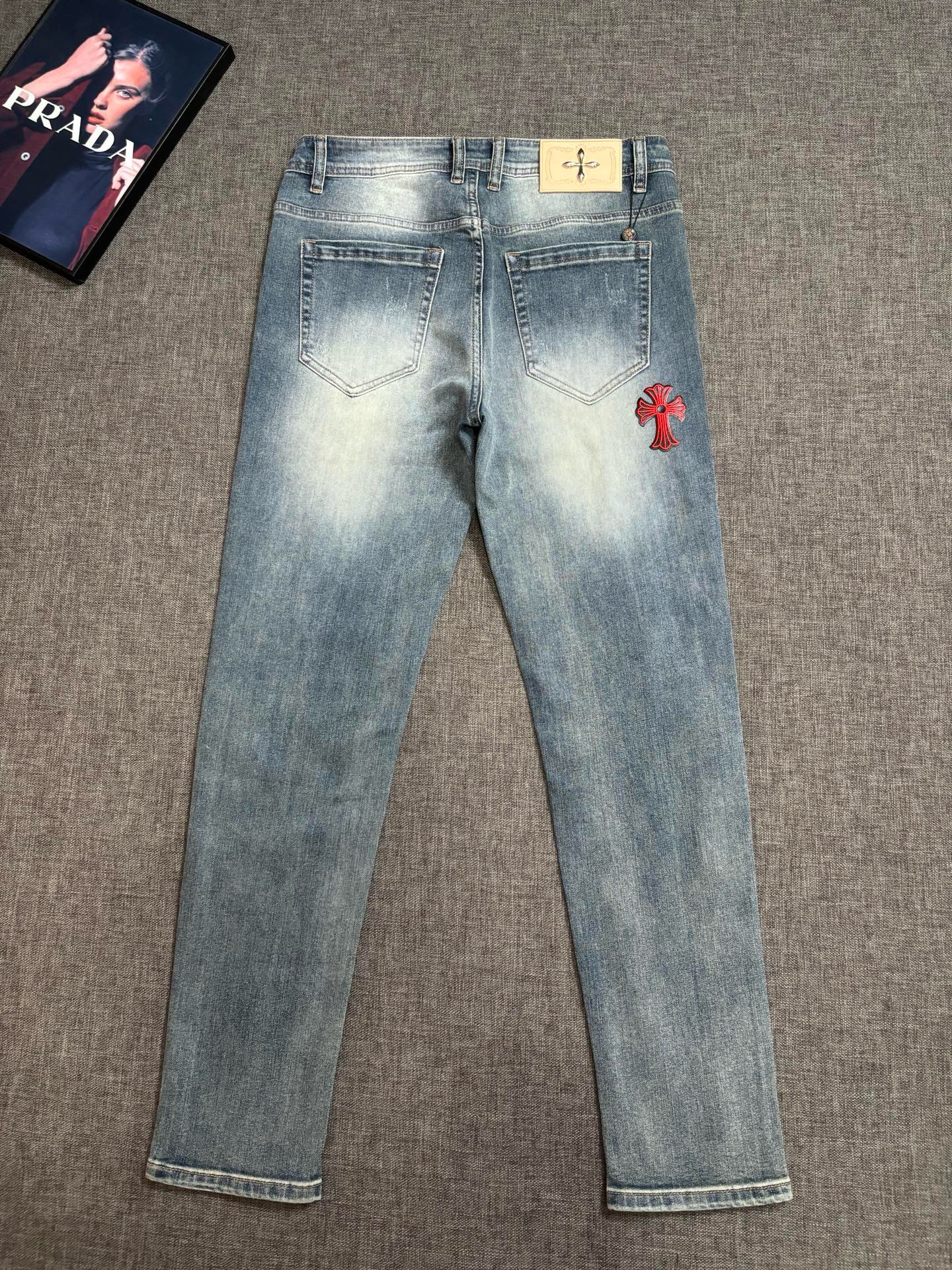 1:1 red embroidery logo blue jeans