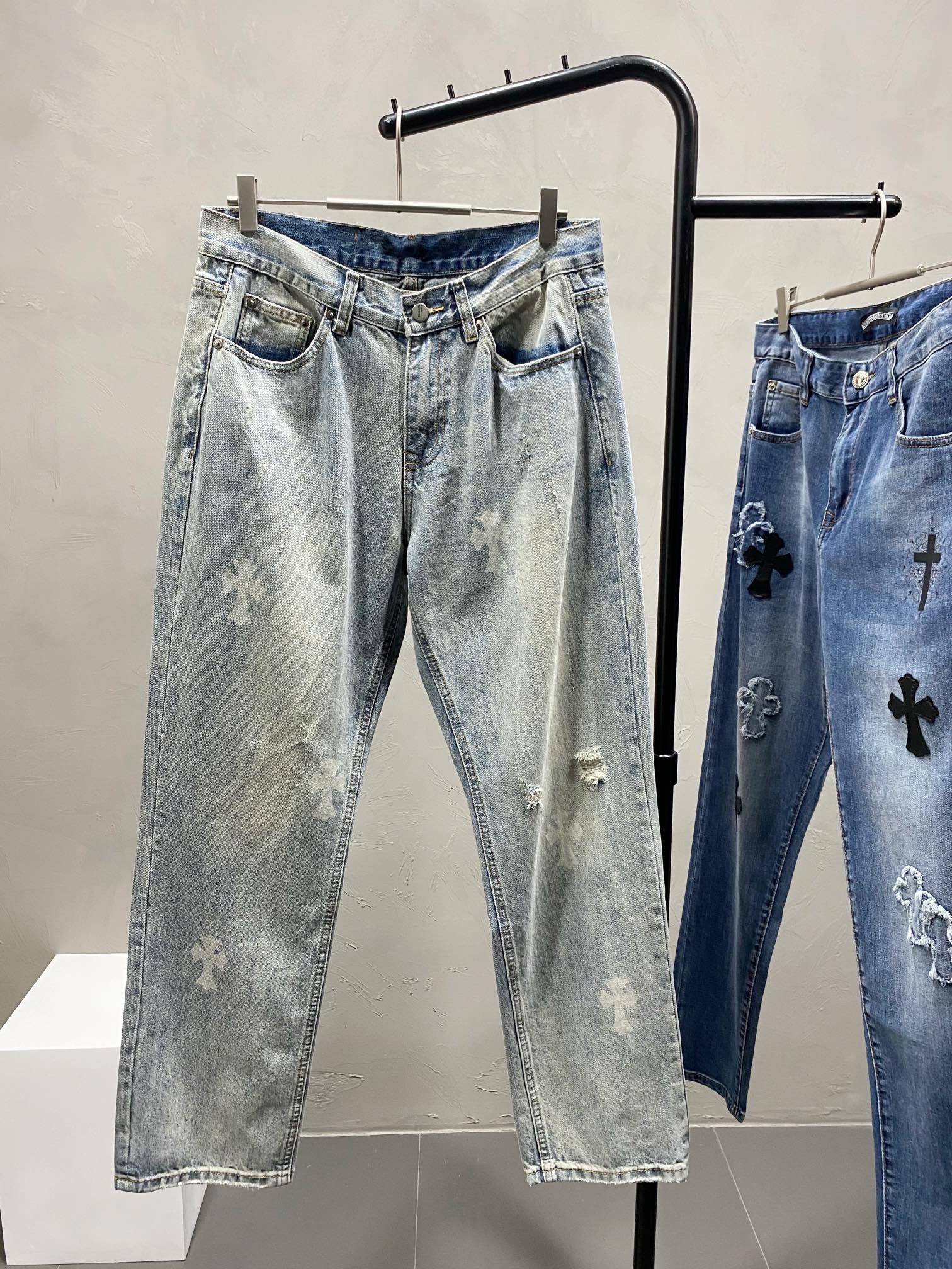 1:1 light blue washing jeans