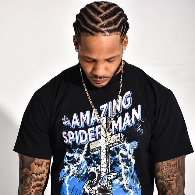 1:1 WL wearing a spiderman cotton tshirt