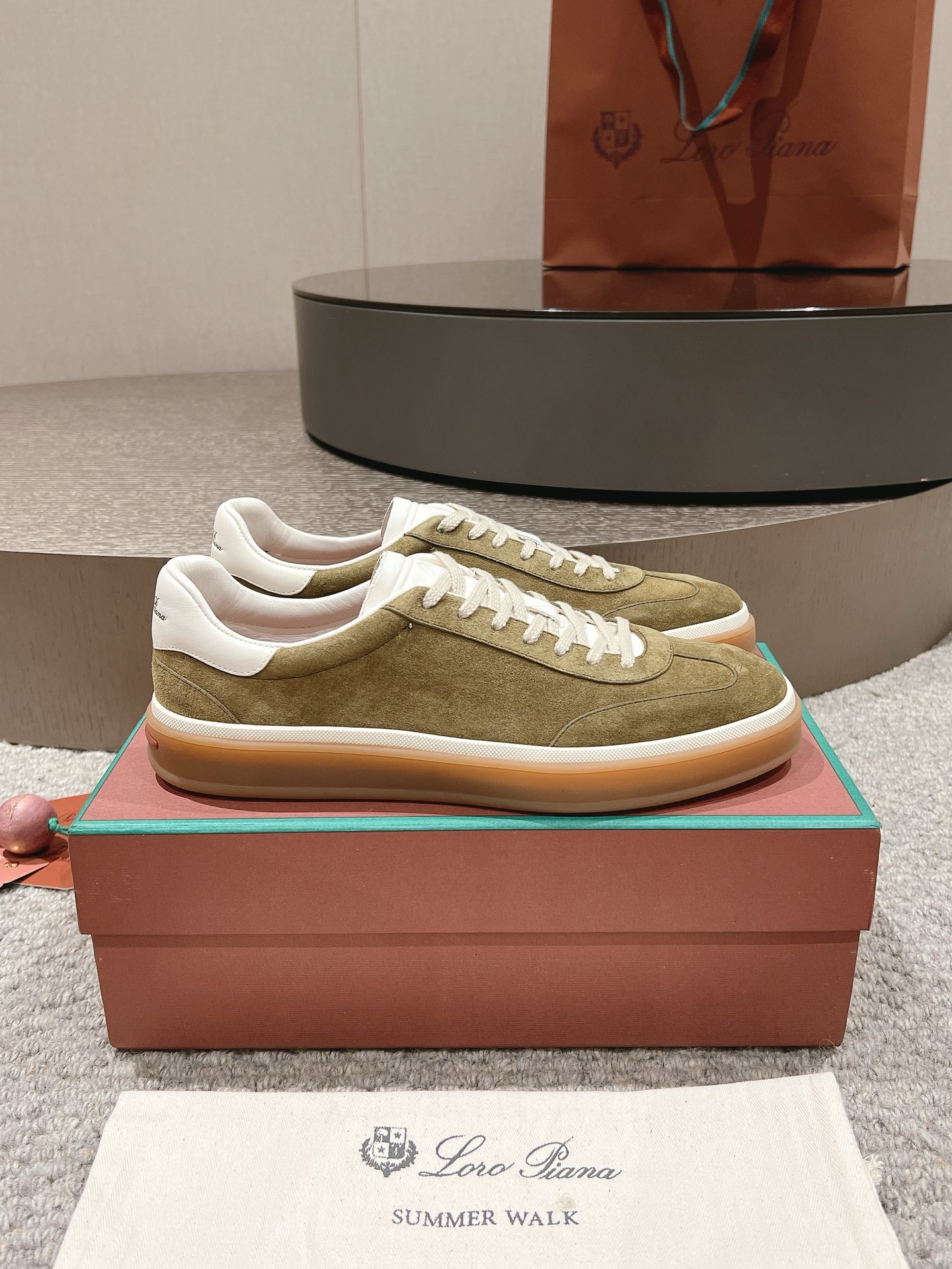 1:1 2024 new couple style german training shoes