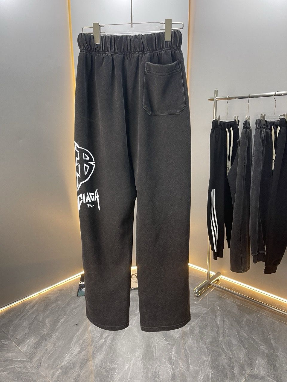 1:1 2024 Autumn fried snow fabric straight pant