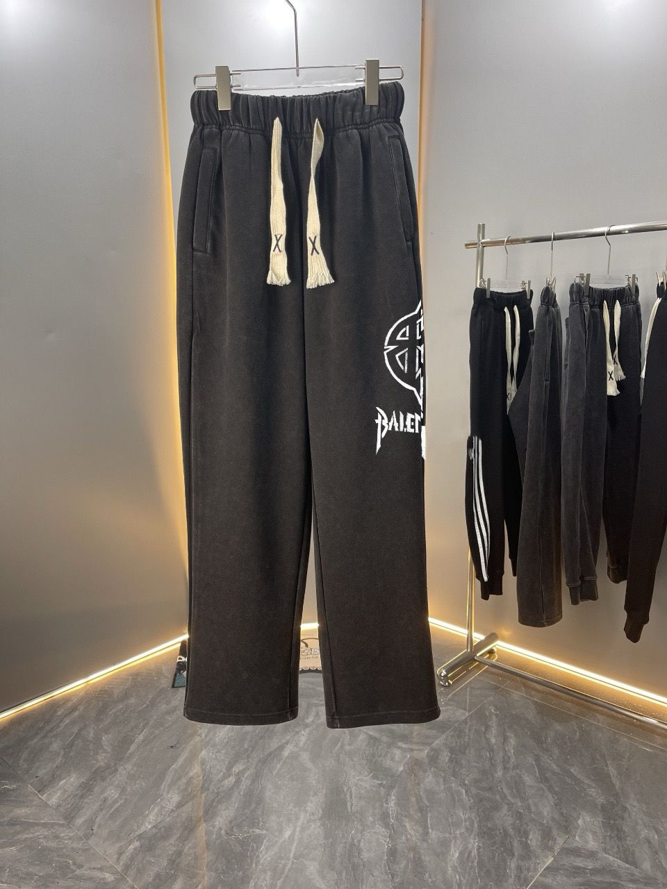 1:1 2024 Autumn fried snow fabric straight pant