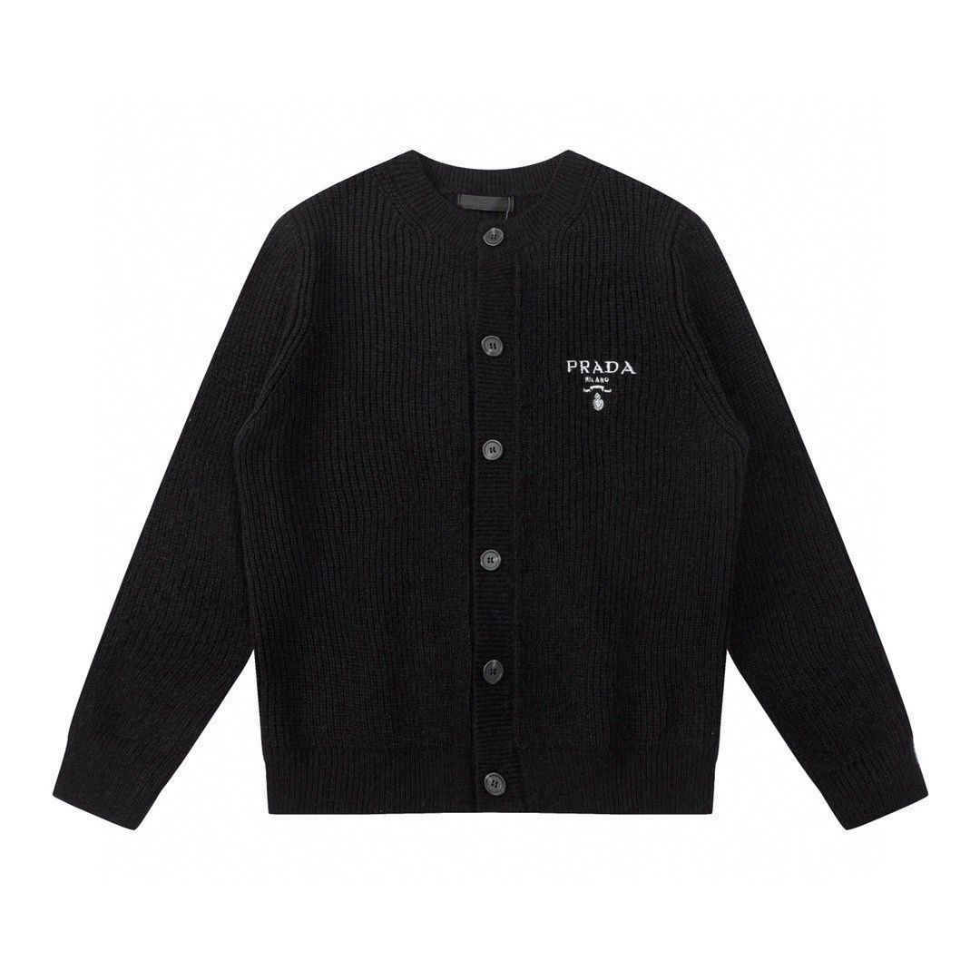 1:1 Top version black simple button sweater jacket