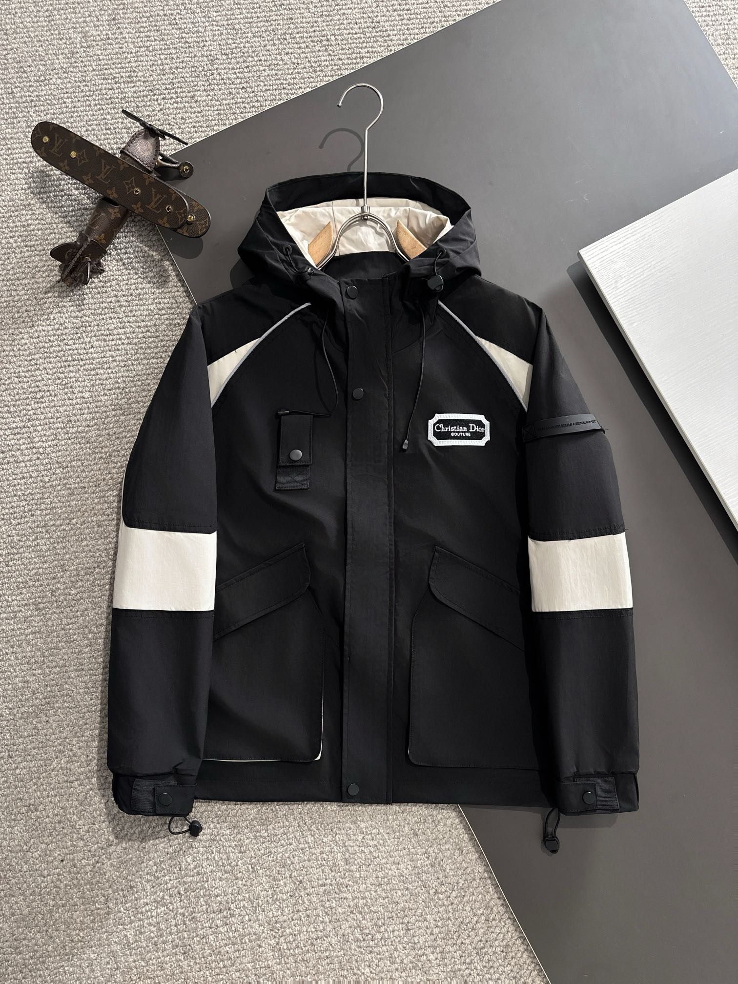 1：1 Top version new black white zip up jacket