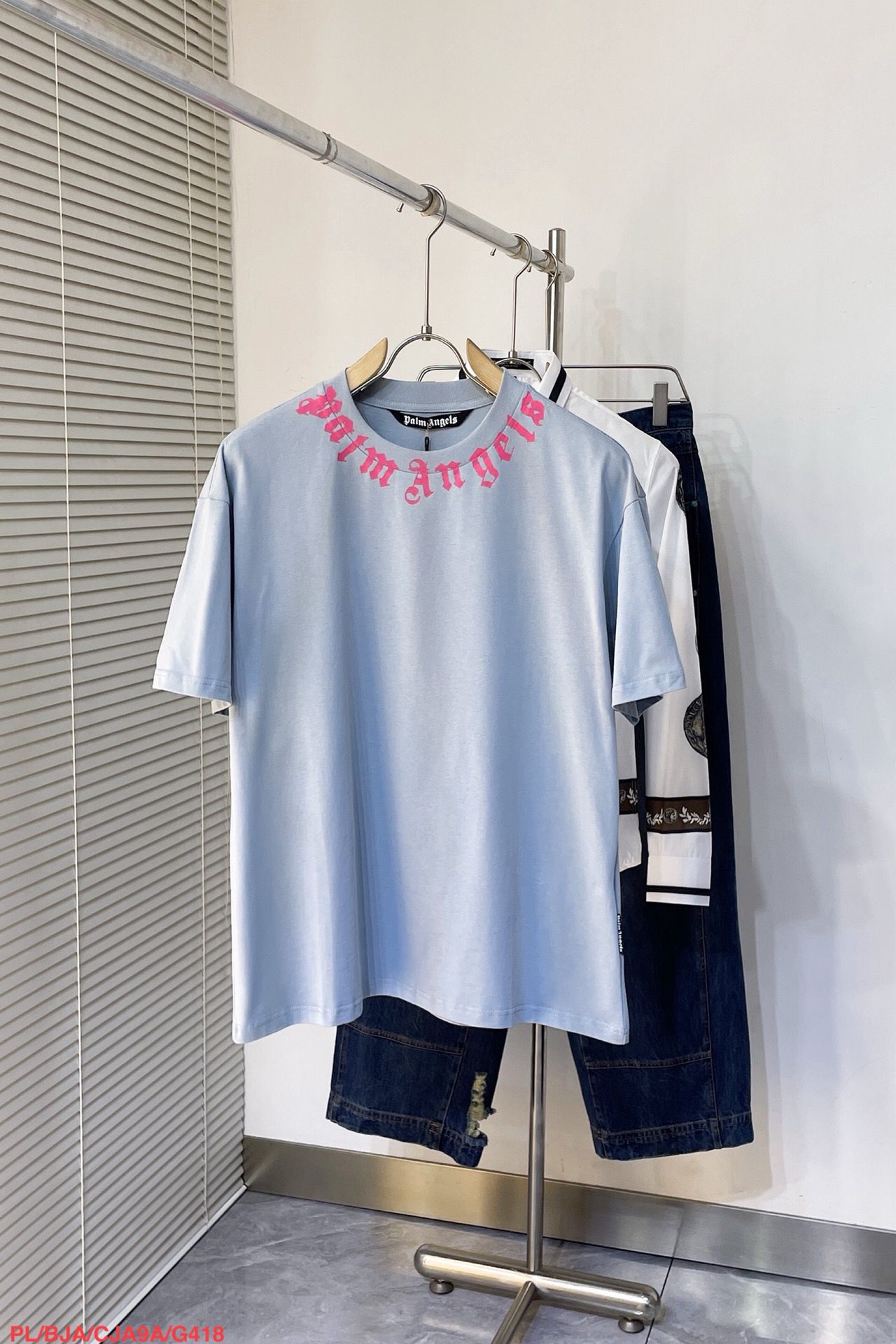 New style letter print in neck tshirt