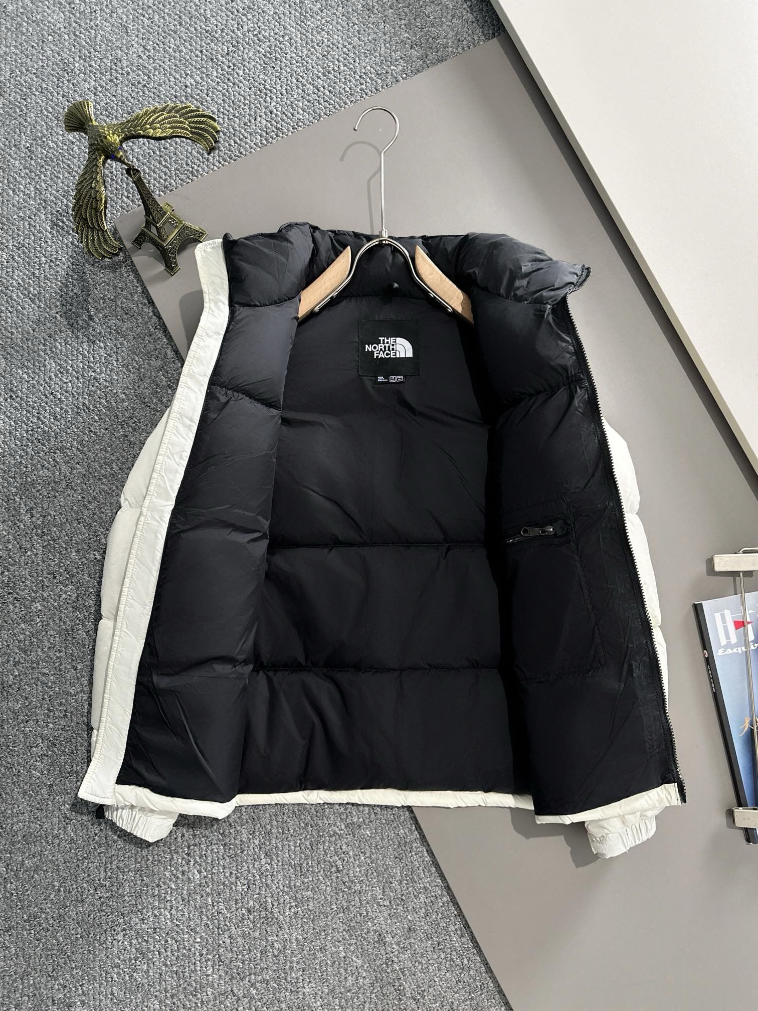 1:1 Top version classic 1996Nuptse black white down jacket