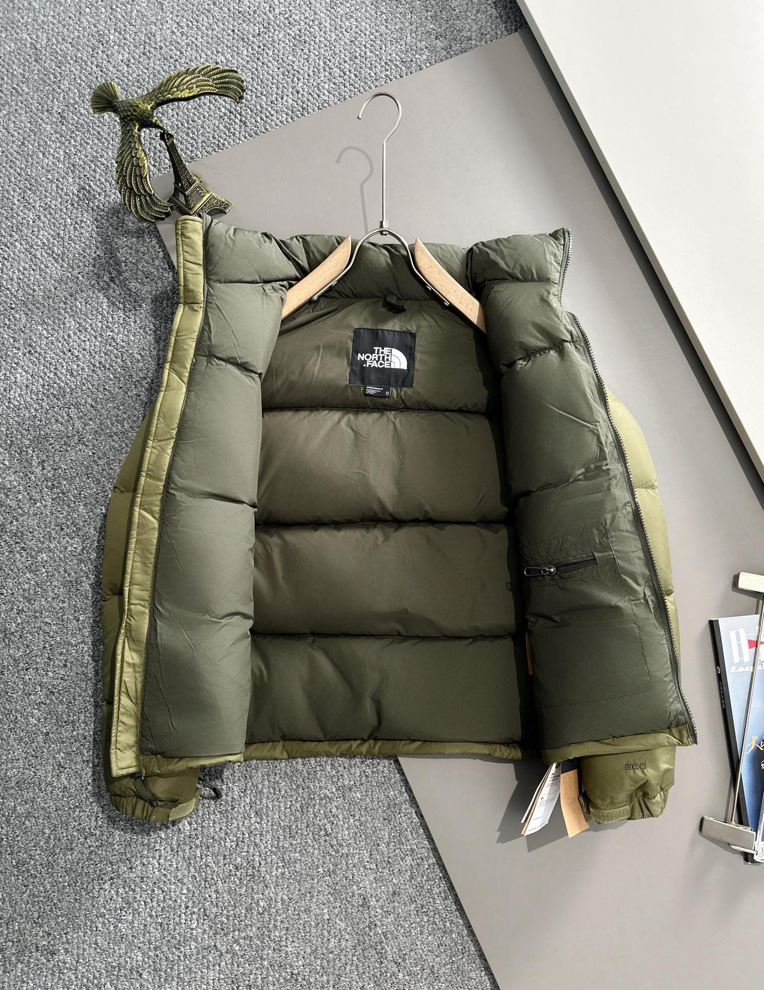 1:1 Top version classic style green down jacket