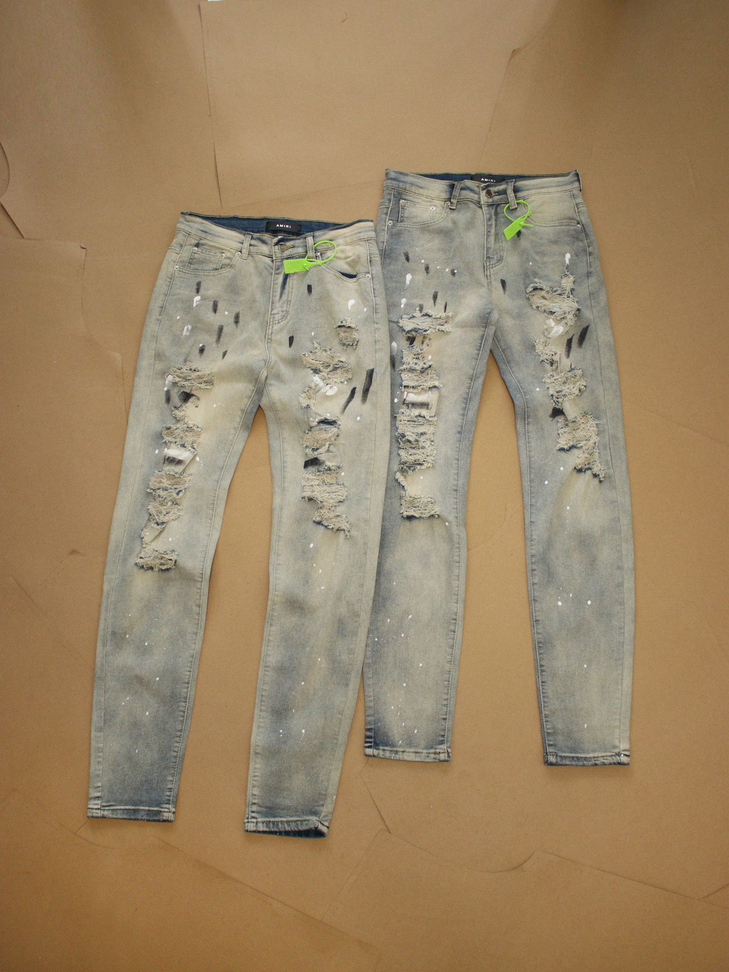 1:1 Version ripped new style jeans