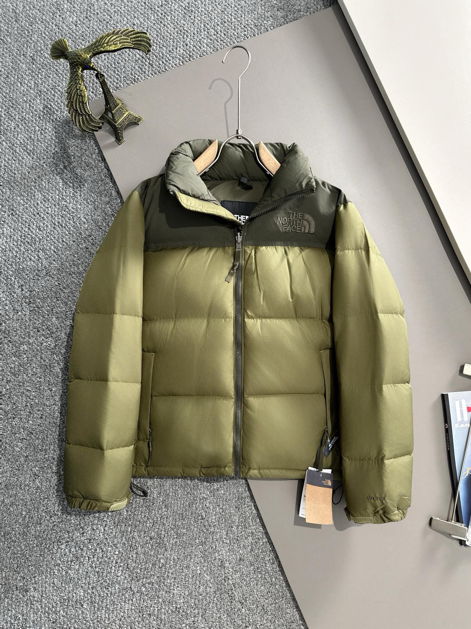 1:1 Top version classic style green down jacket