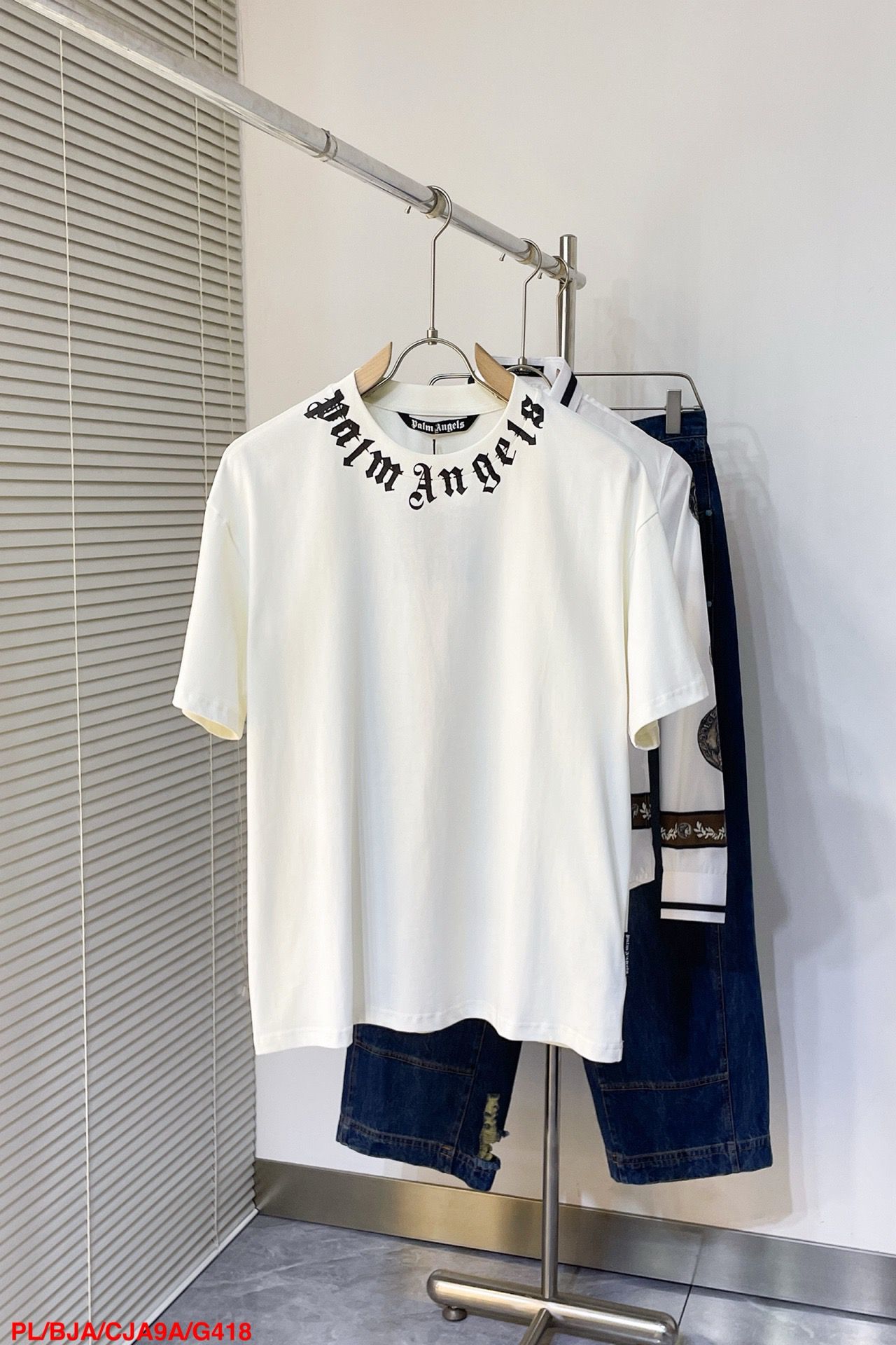 New arrival basic white color tshirt