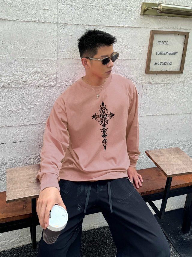 1:1 Version new pink with black arrow print long sleeve