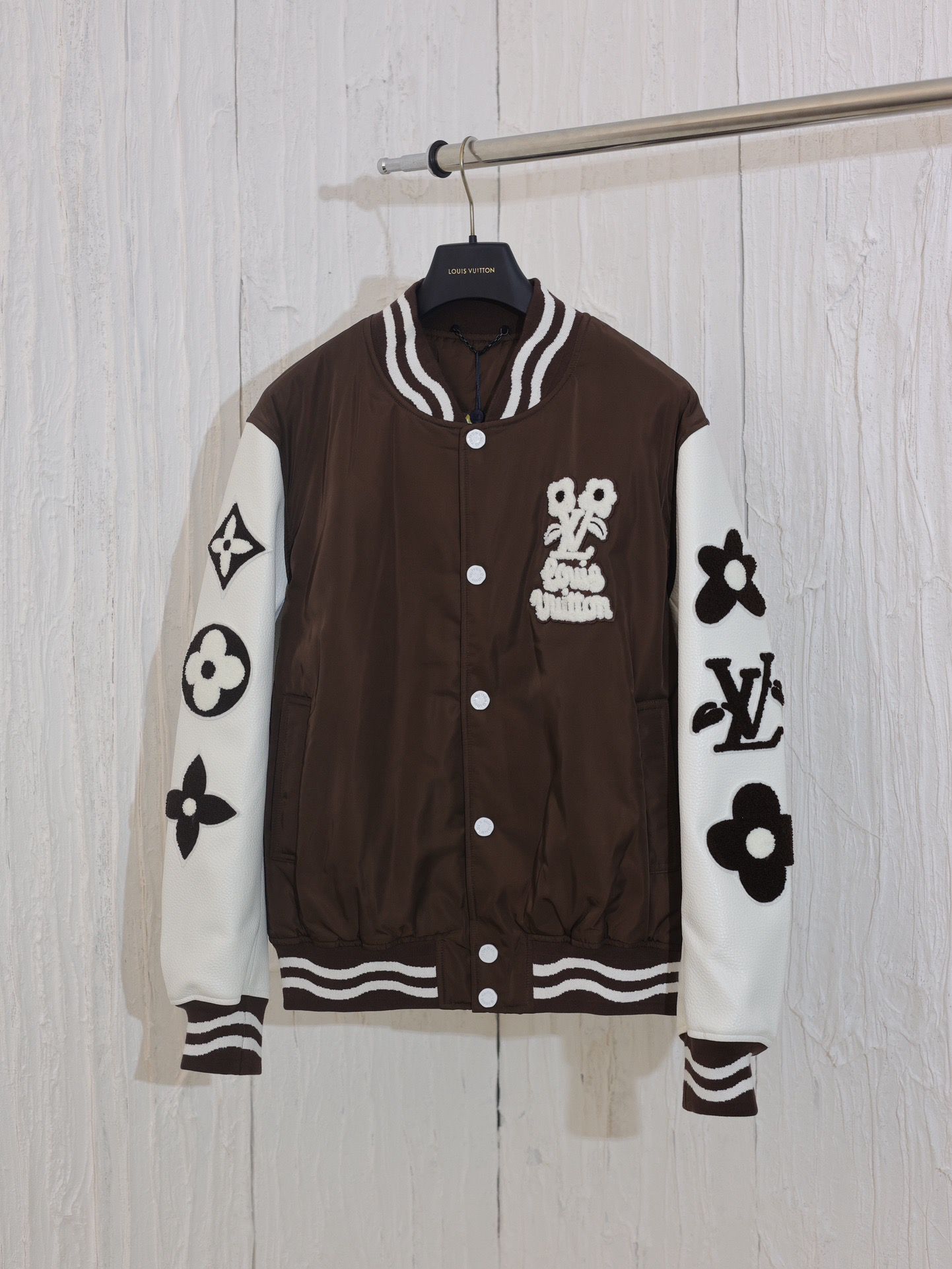 1:1 version 2024 new floral embroidery leather baseball jacket