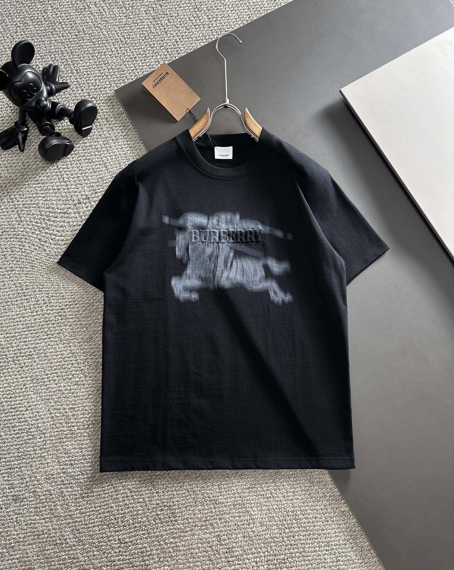 1:1 Version new letter logo embroidery press+outlets war horse seal tee