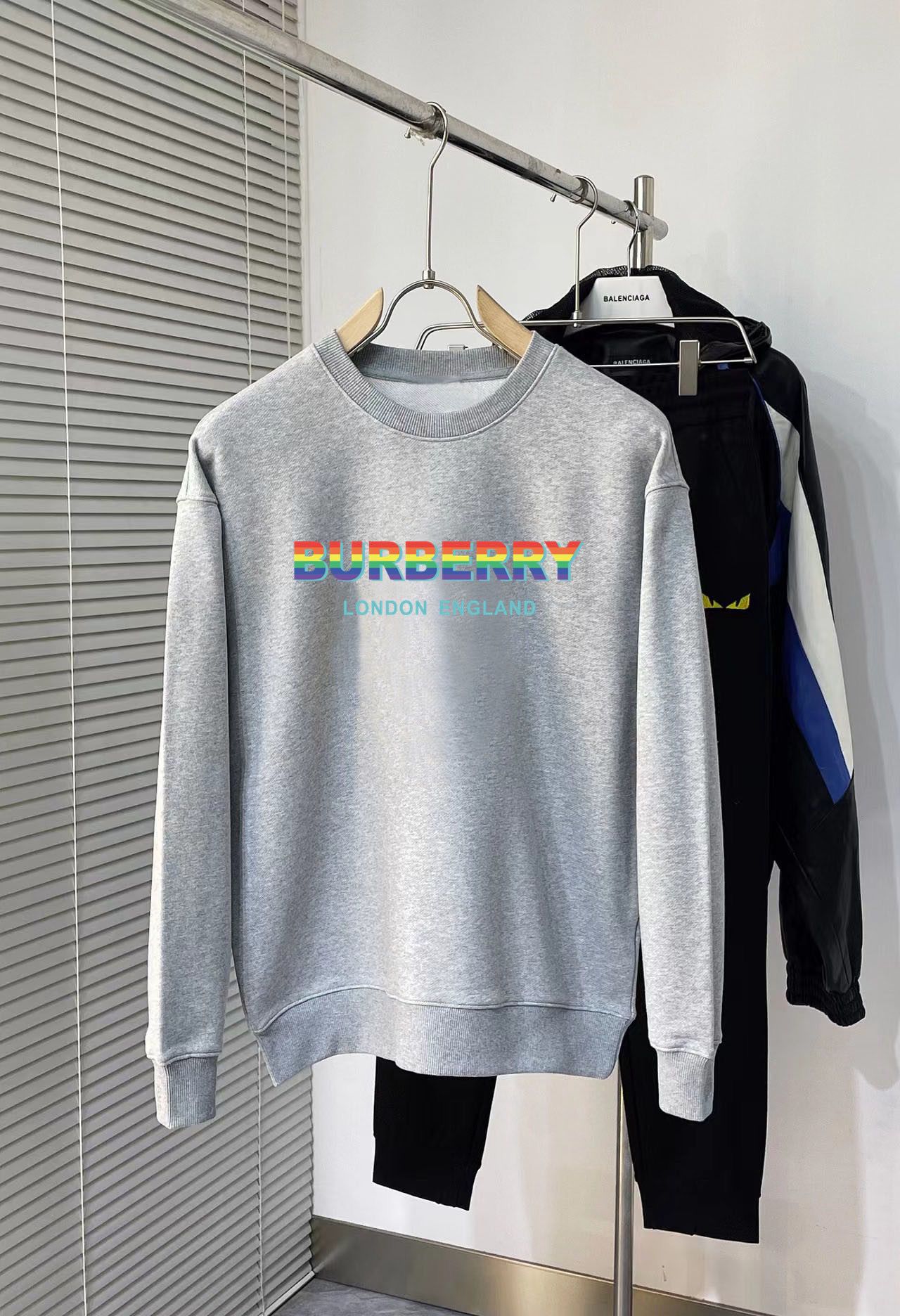 1:1 Version colorful letter logo print crewneck