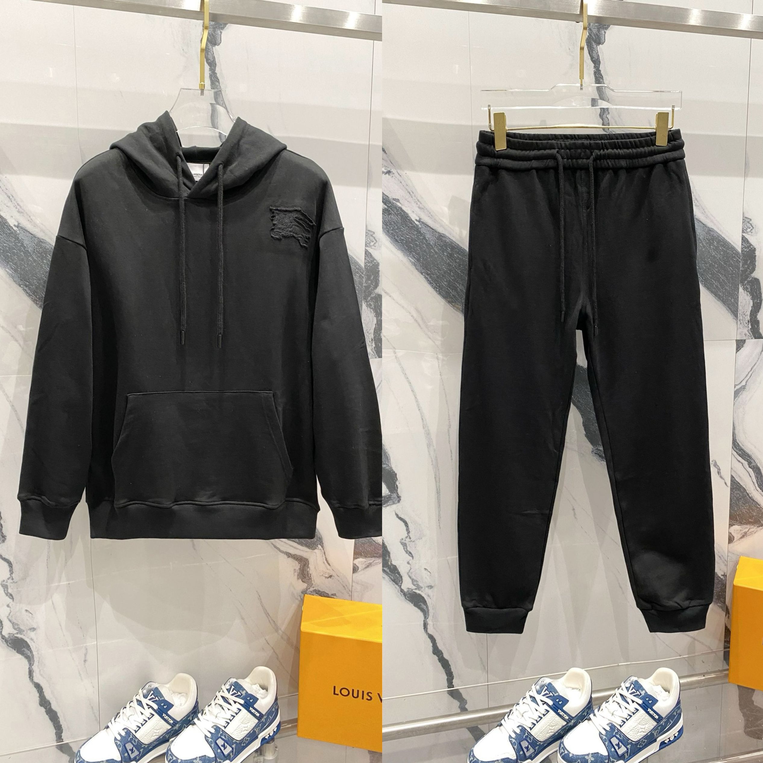 1:1 Version new all black color tracksuit
