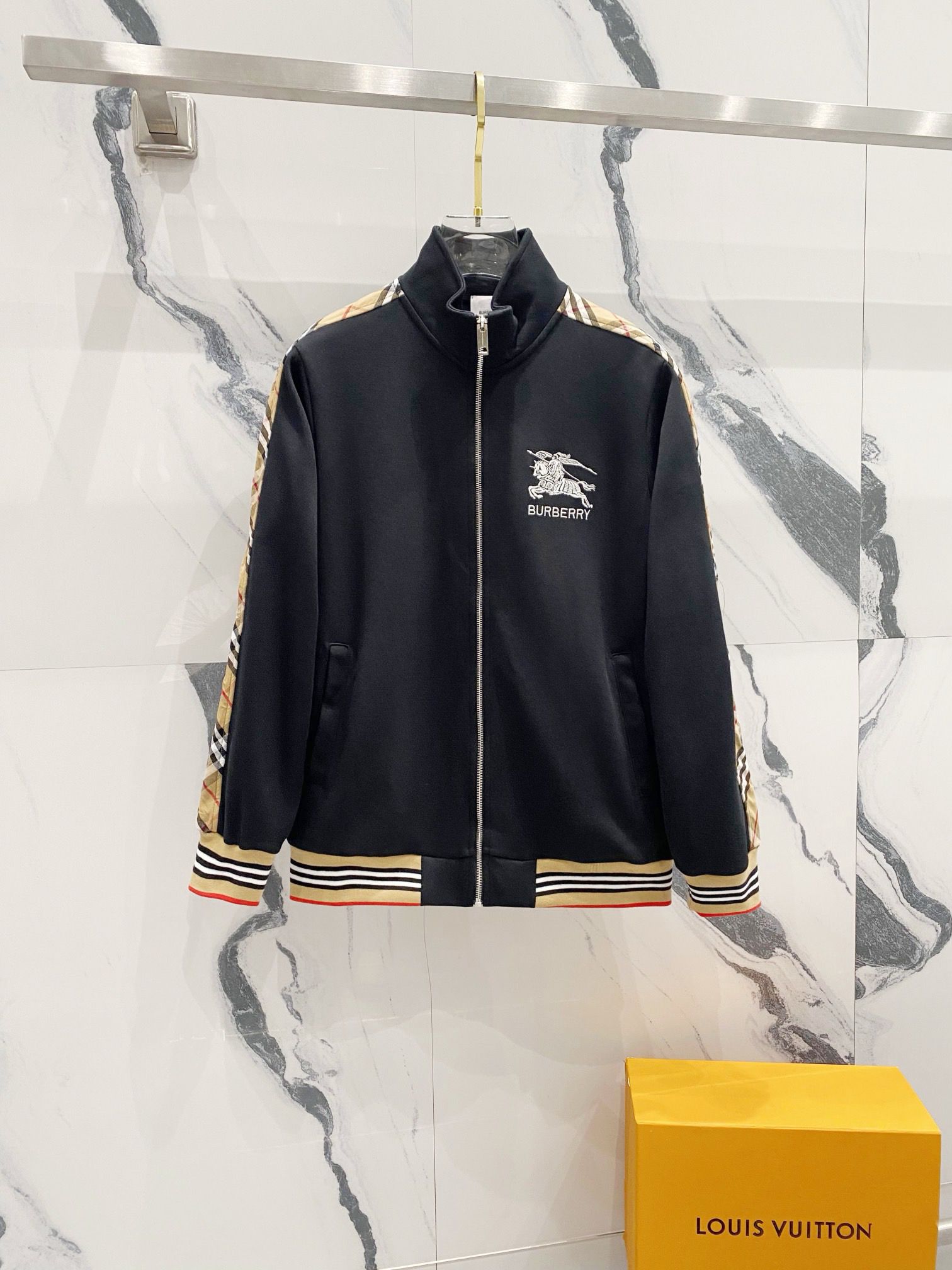 1:1 Verison new arrival black tracksuit