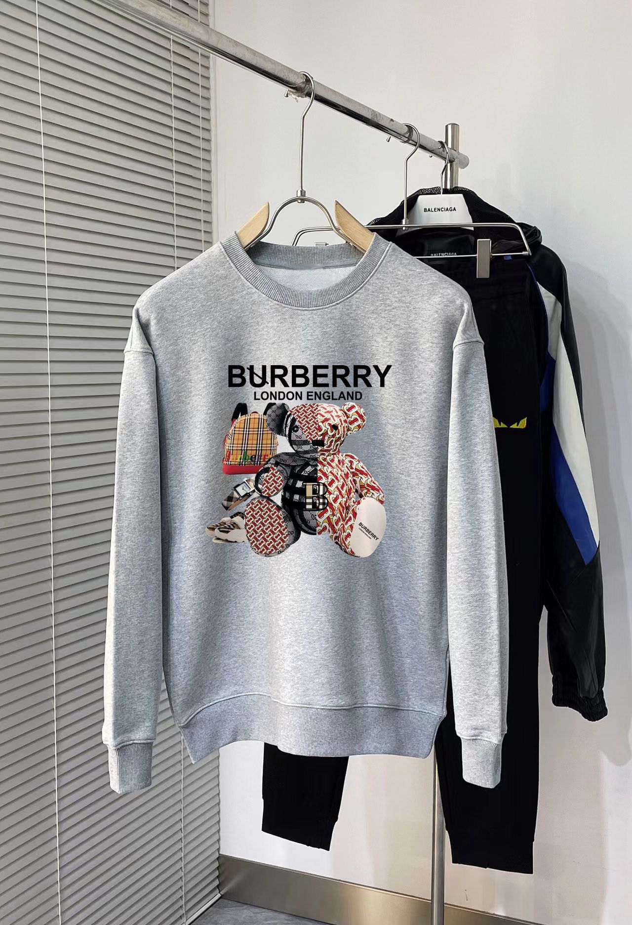 1:1 verison new bear print crewneck