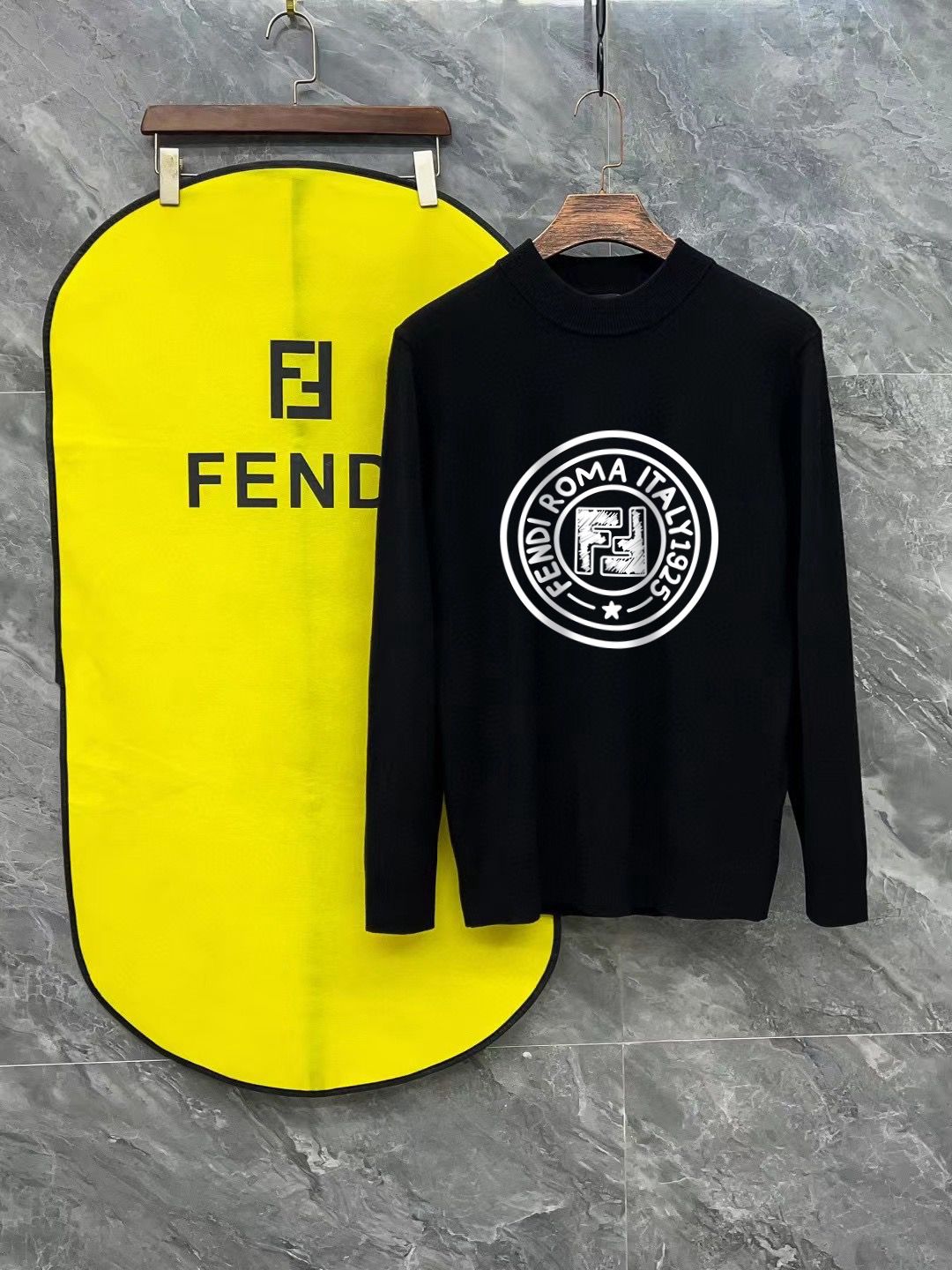 1:1 Version new arrival classic circle logo sweater