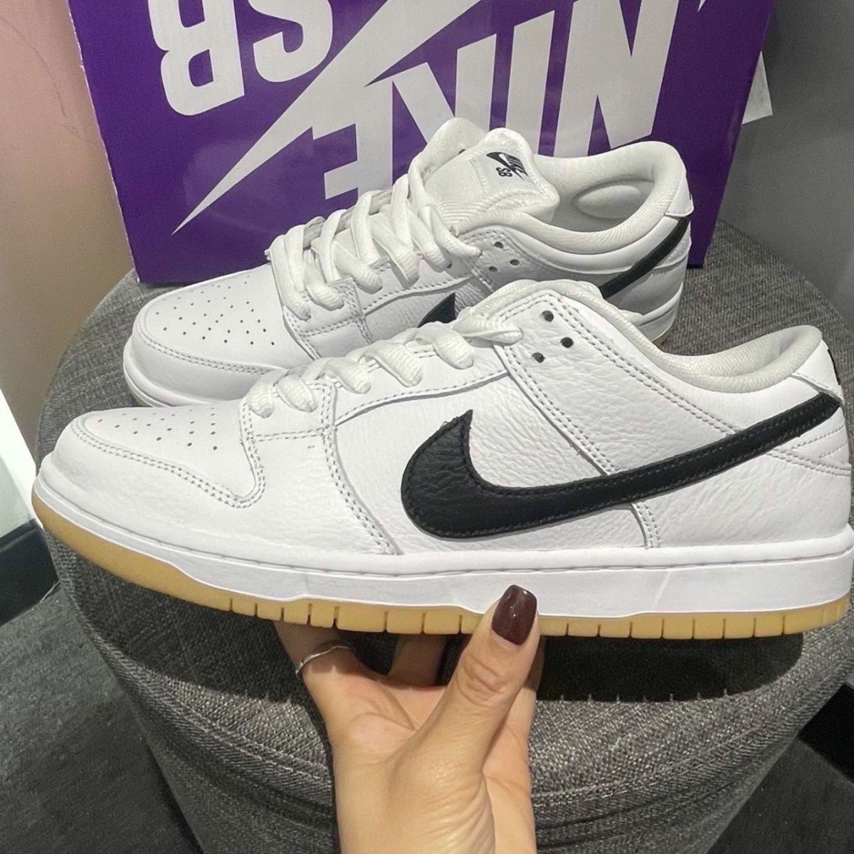 Classic hot style dunk low white blakc rubber skate shoes