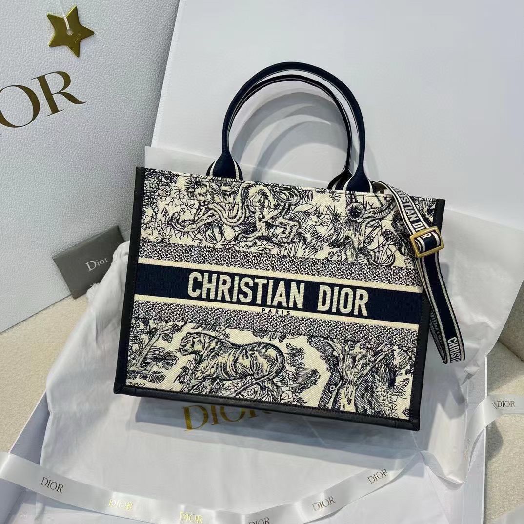 New arrival embroidery bag