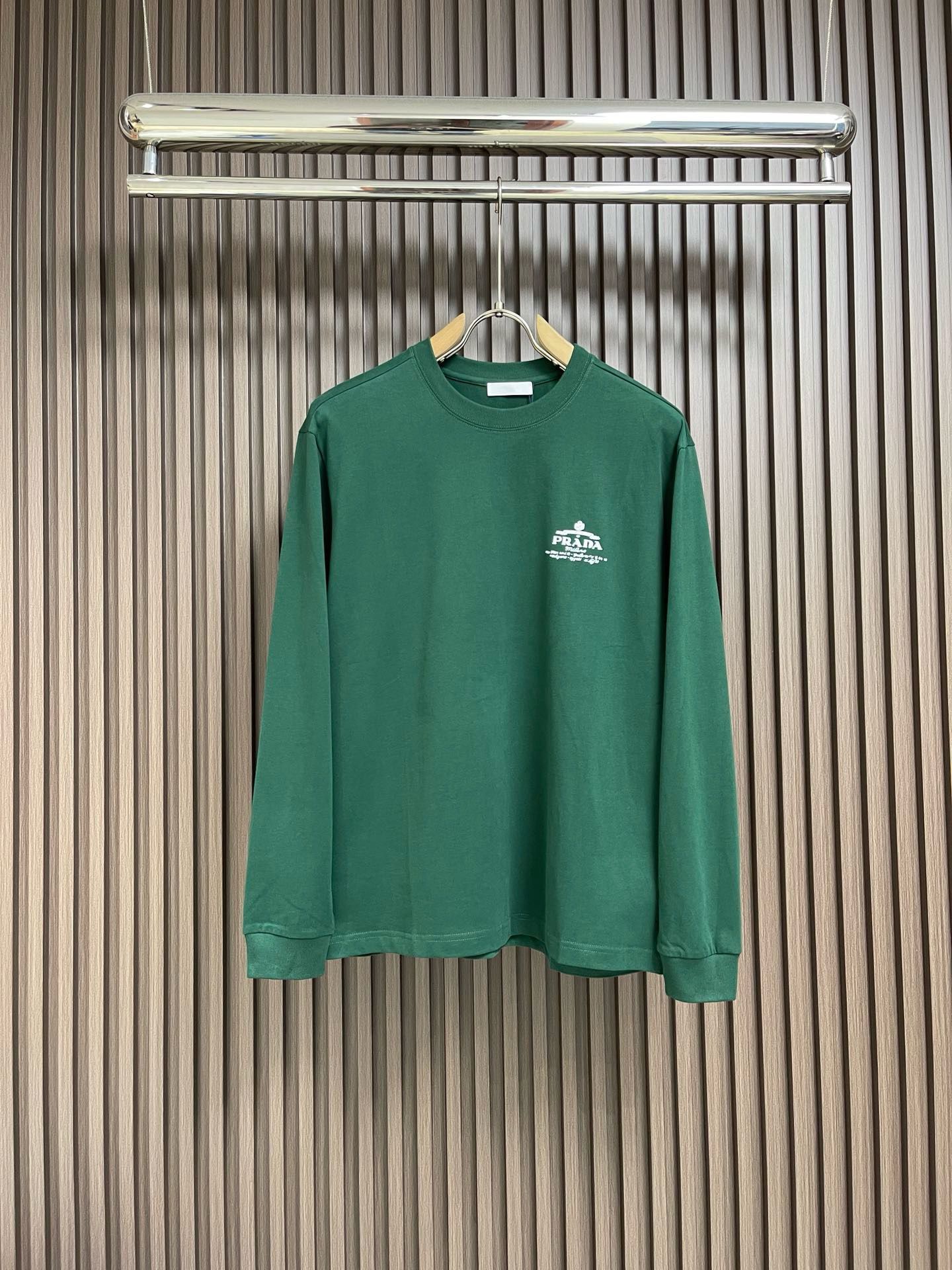 1:1 Version new flower bouquet green tower velvet long sleeve crewneck