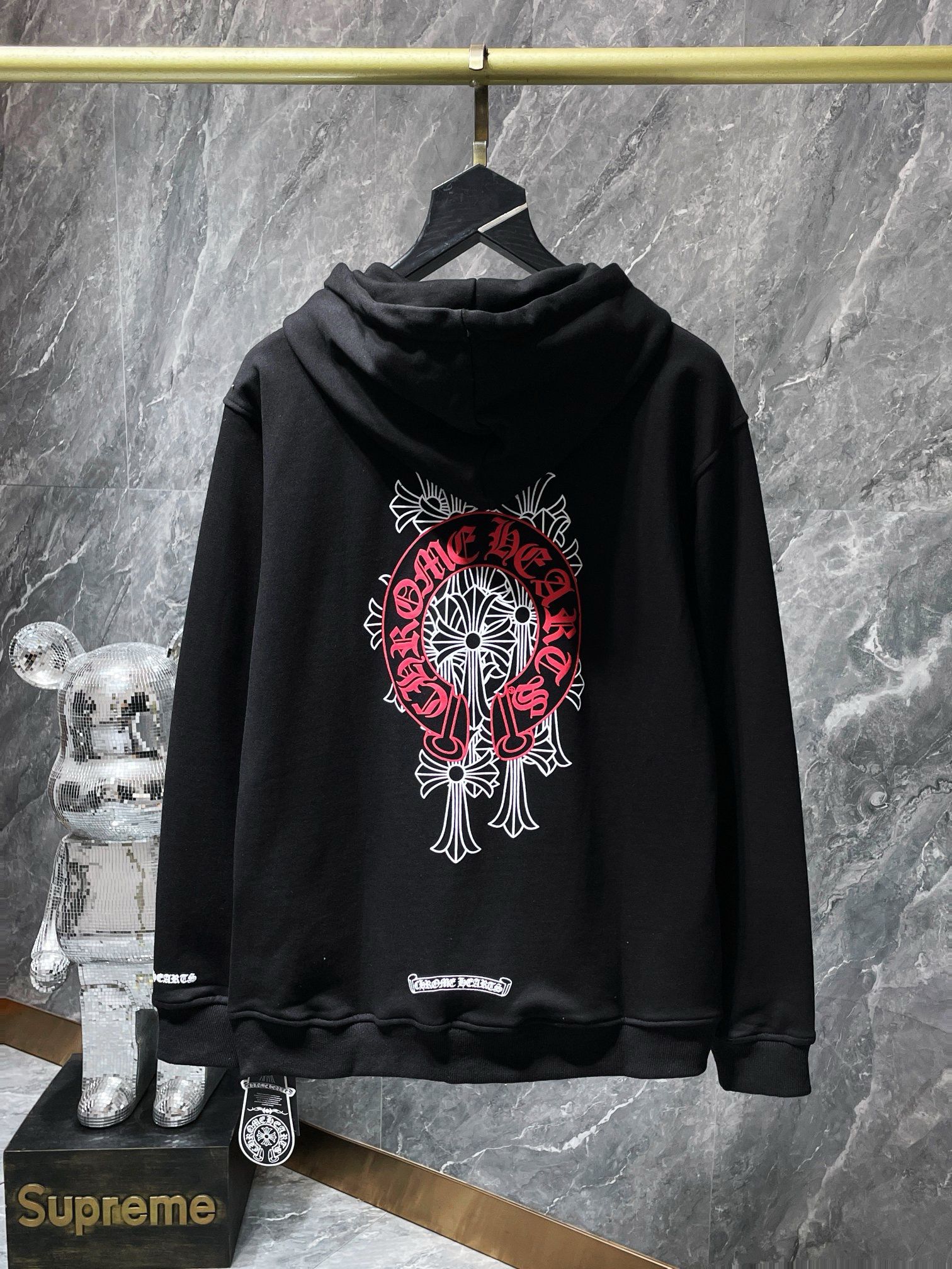New arrival black with red print zipper hoodie