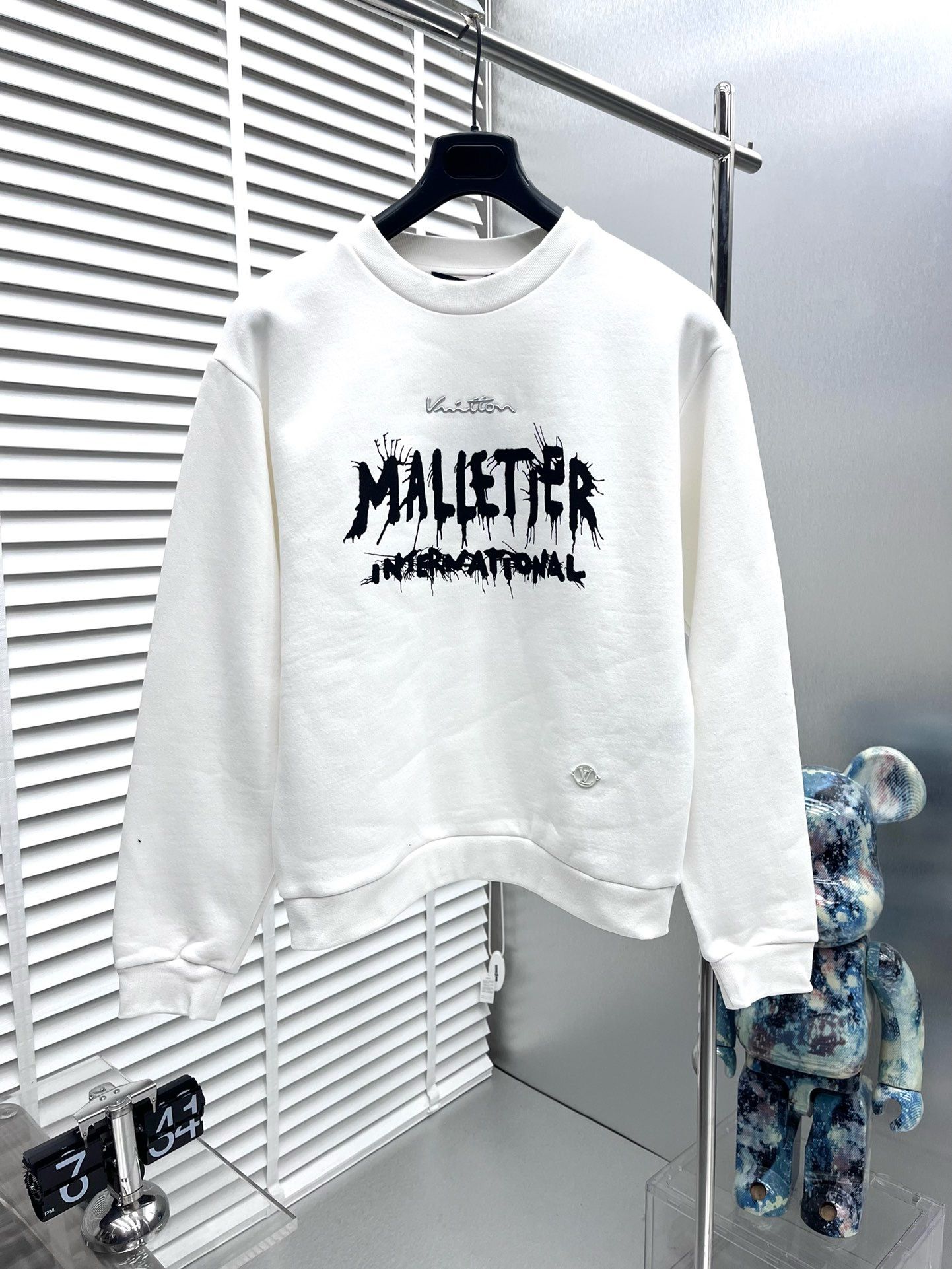 1:1 version new white with black print crewneck