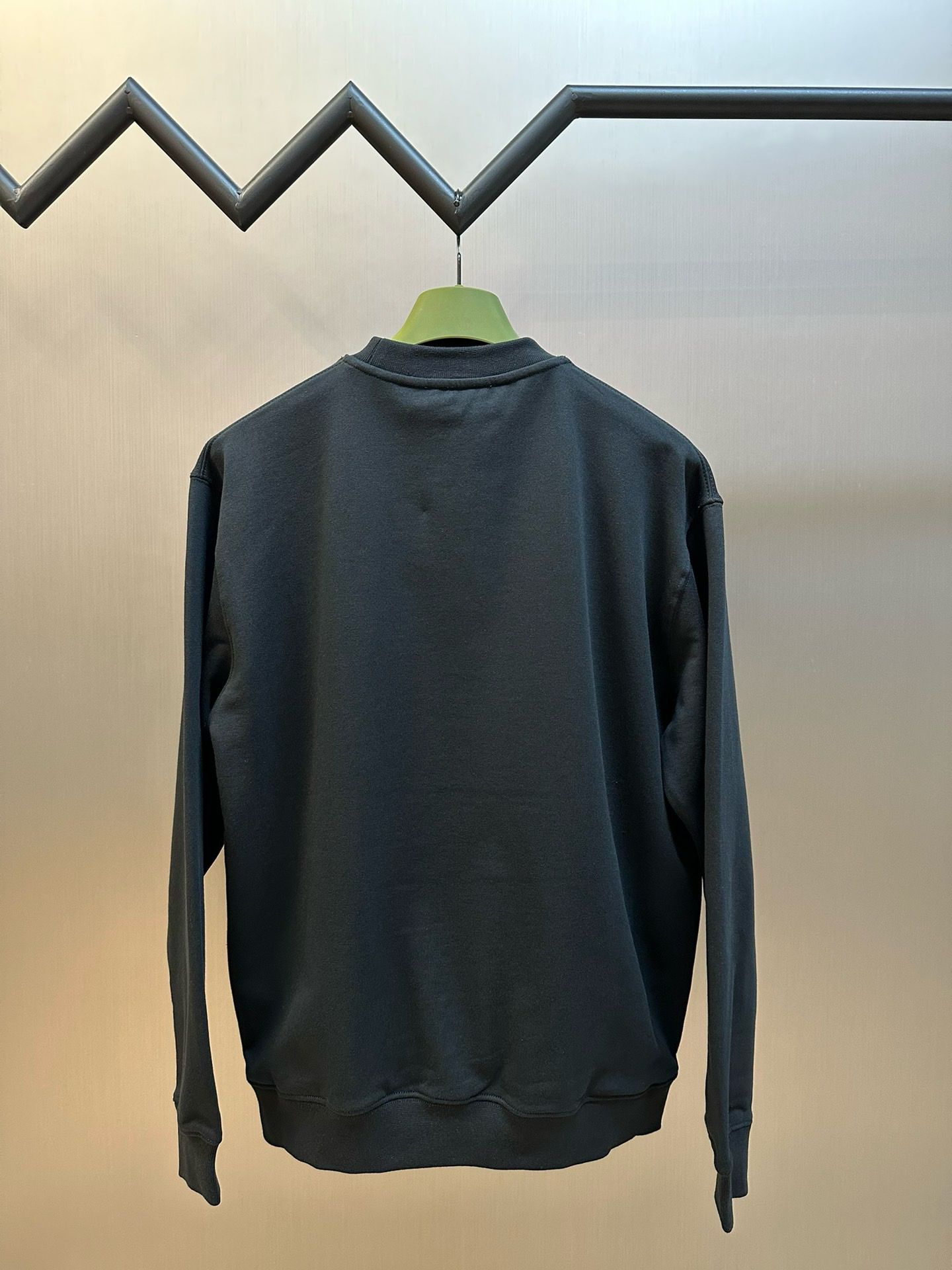 1:1 Version white spot printing crewneck