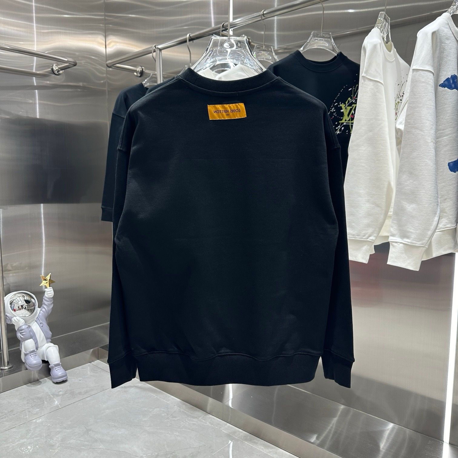 1:1 Version new arrival black with yellow logo crewneck
