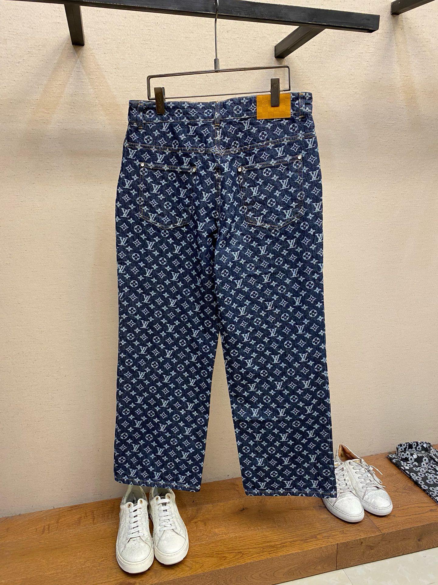 1:1 Version new arrival full logo printing jeans