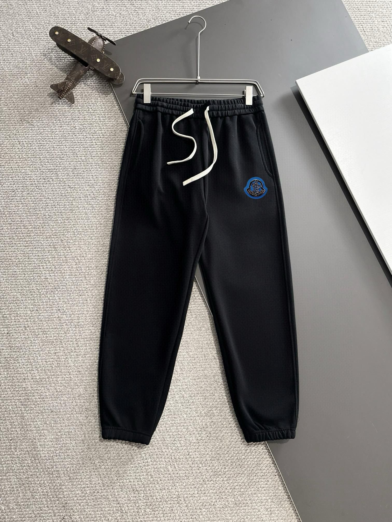 1:1 quality new black with blue logo pant
