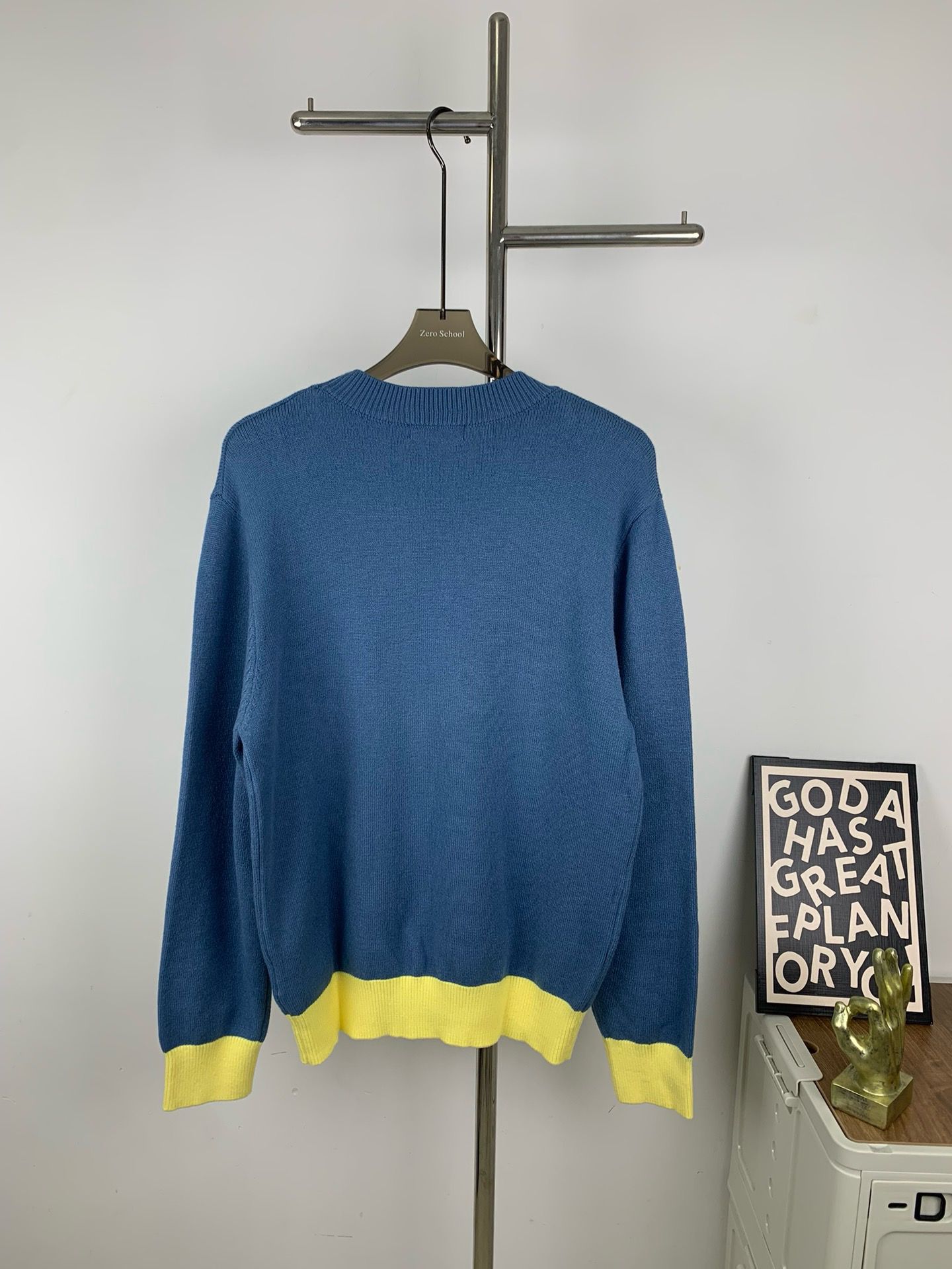 1:1 Quality new arrival blue sweater
