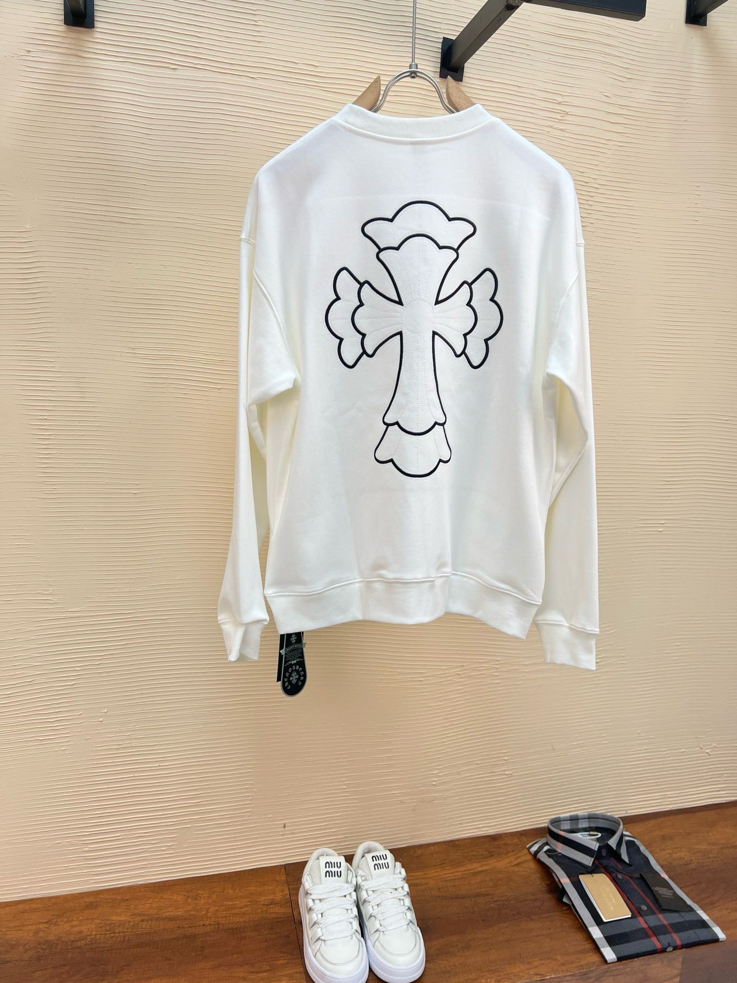 New arrival metal logo long sleeve