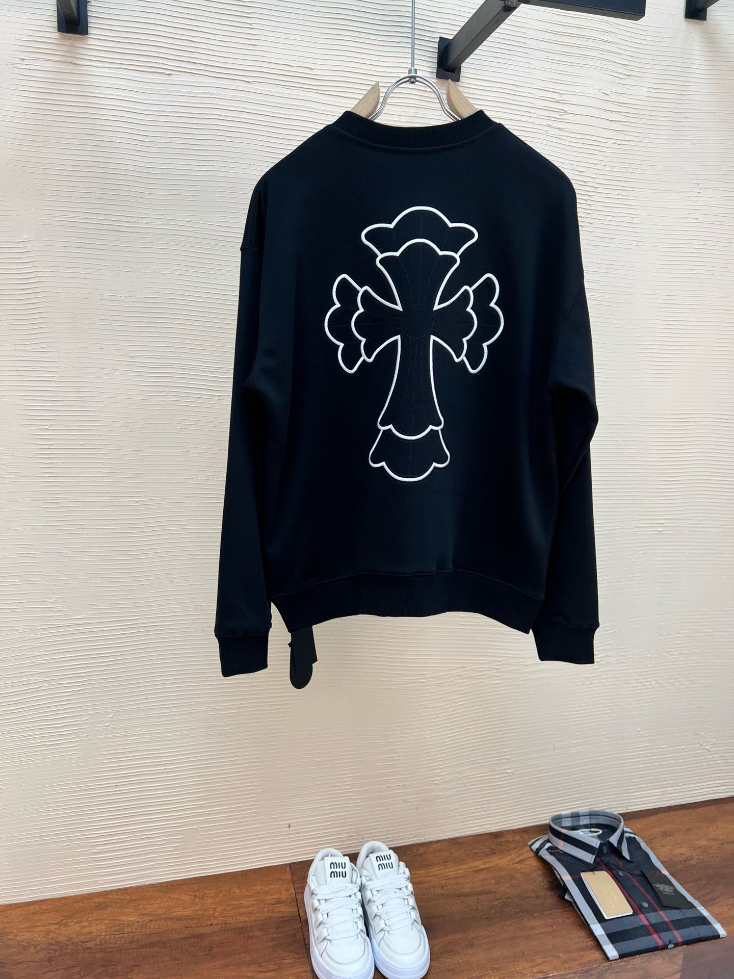 New arrival metal logo long sleeve