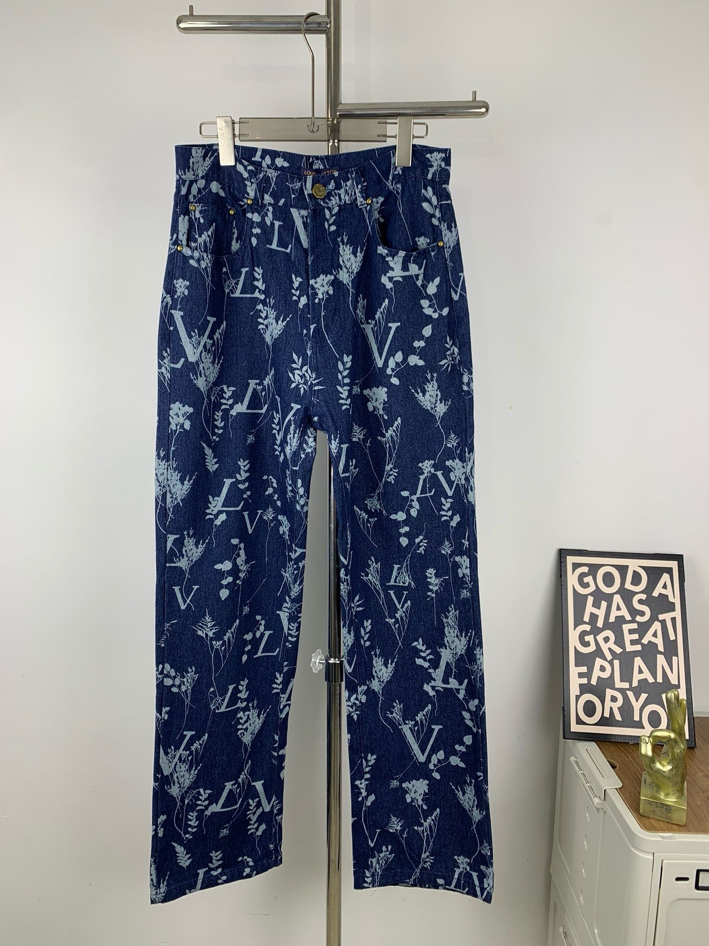 New arrival blue full logo print jeans