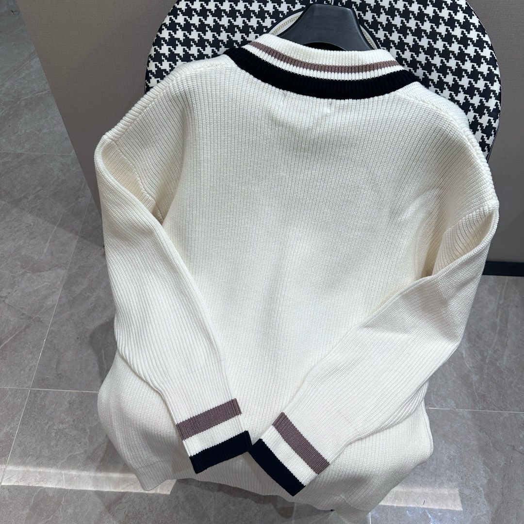 New arrival white sweater