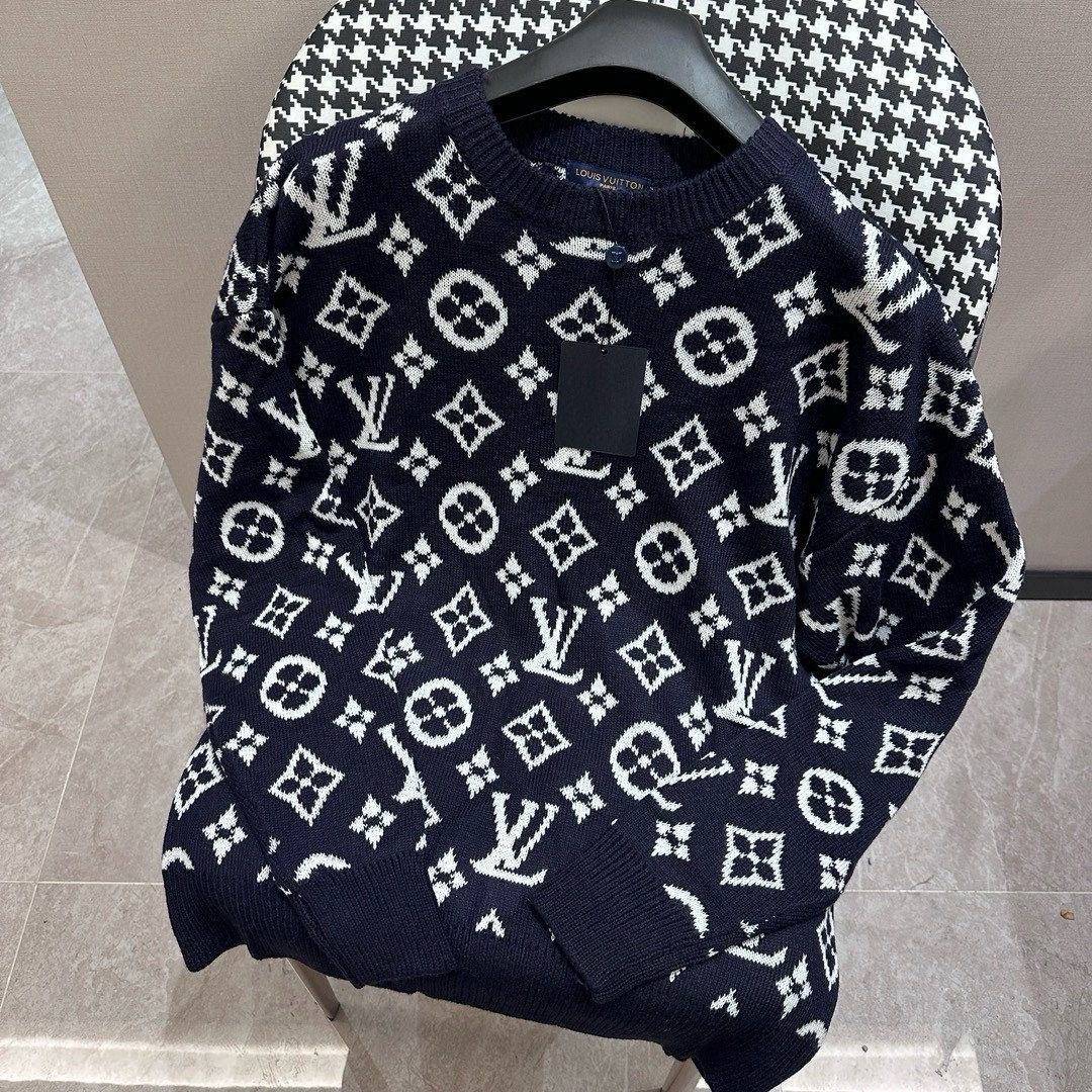 New arrival black full logo sweater