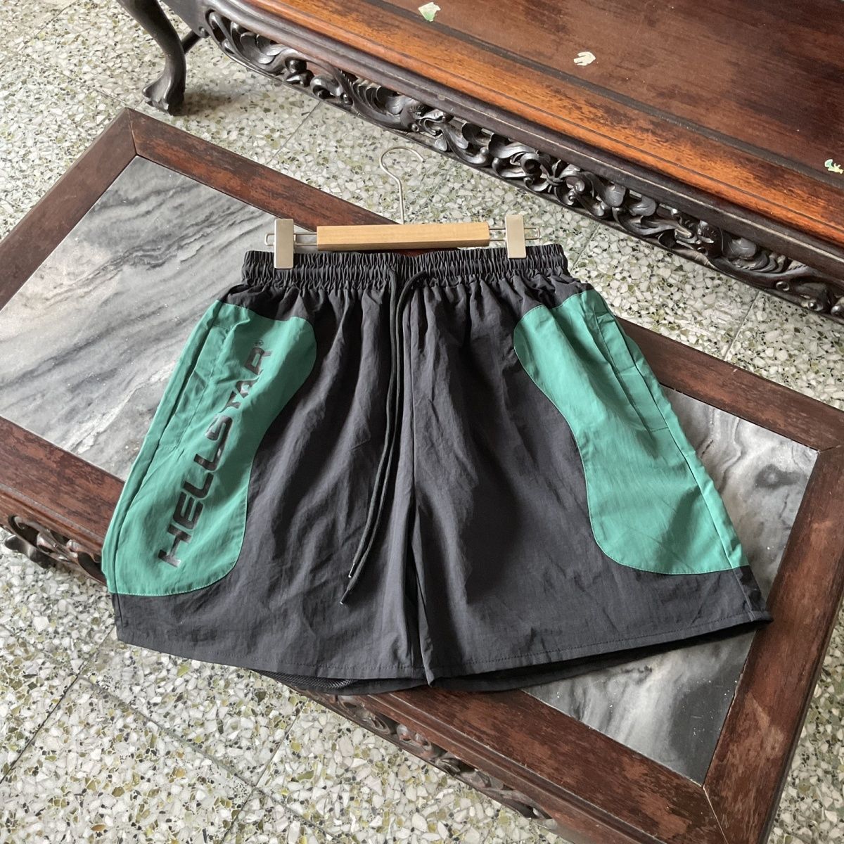 New mesh inside short
